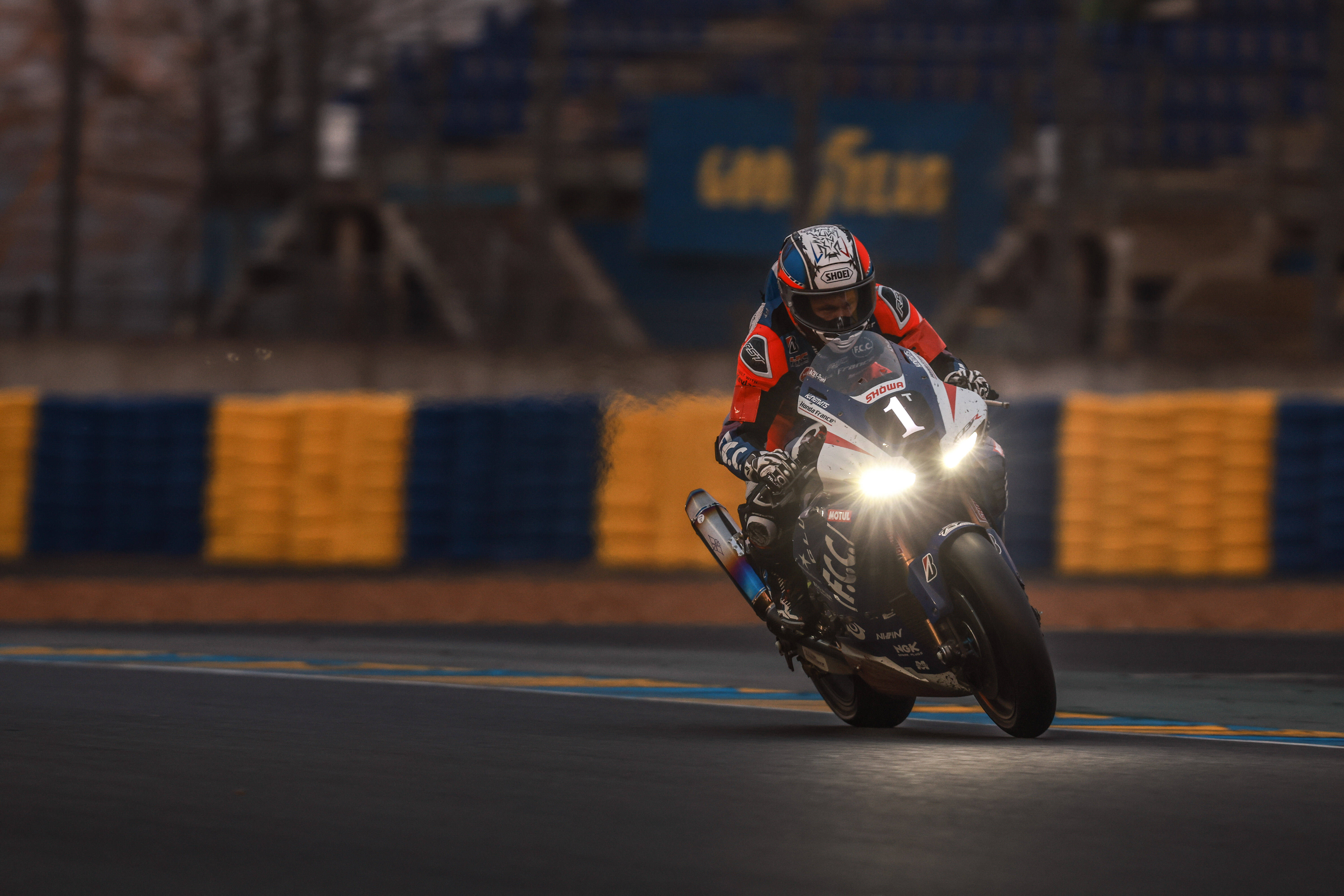 Le pilote grassois Alan Techer décroche sa deuxième victoire aux 24 Heures du Mans moto