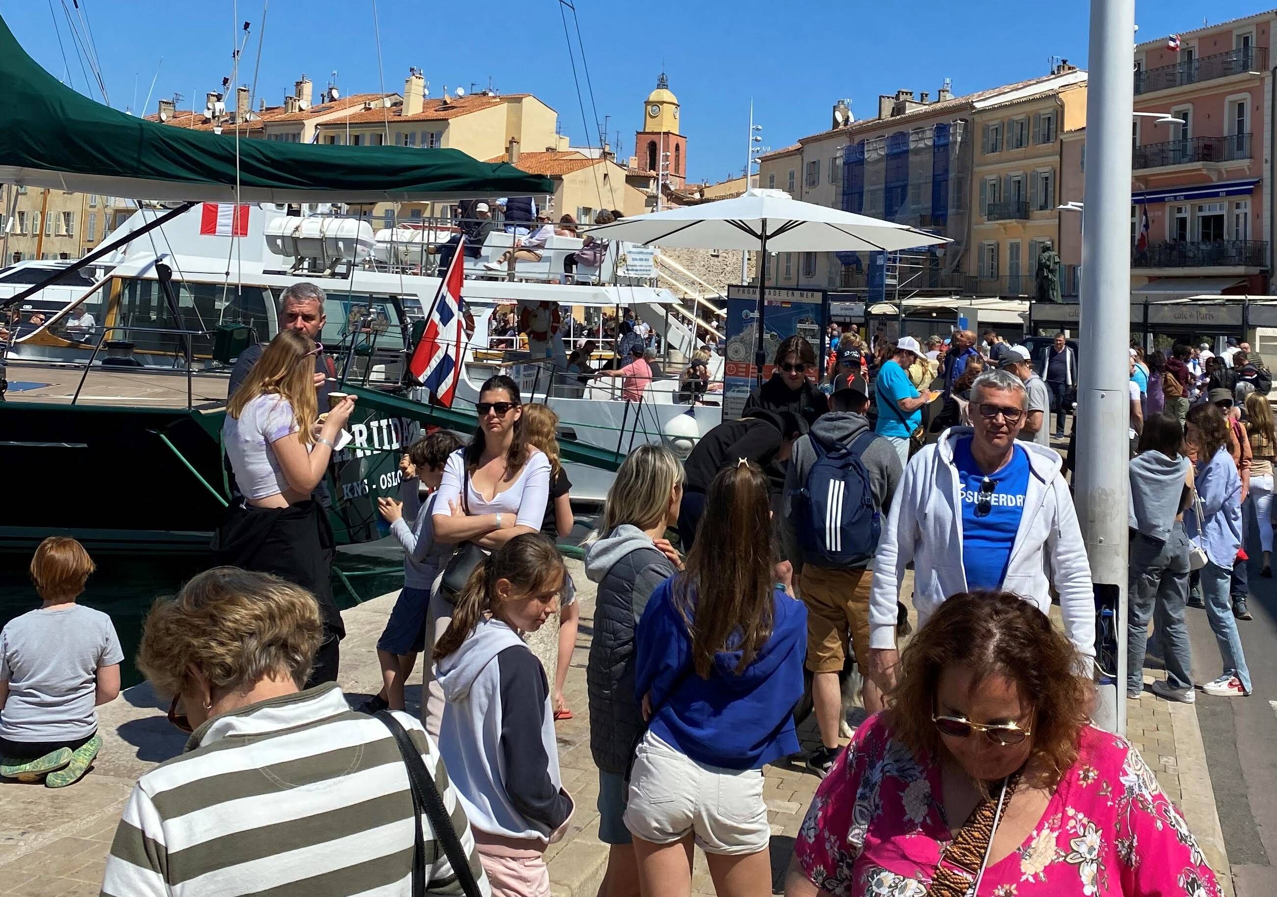 Comment gérer le trop-plein de touristes dans le Var et sur la Côte d'Azur?
