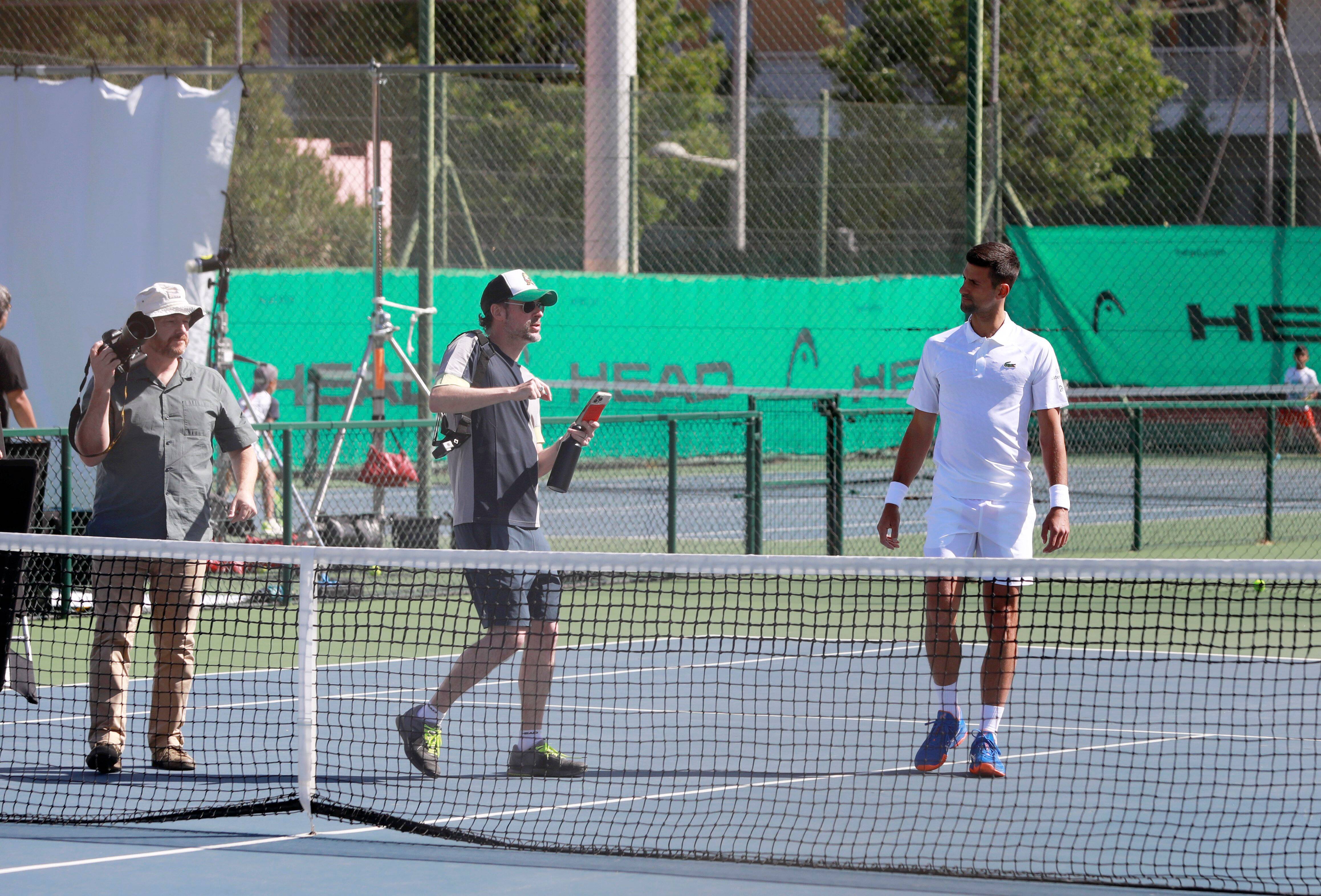 Mais que faisait le n°1 mondial Novak Djokovic sur un court de tennis de Nice ce mercredi?