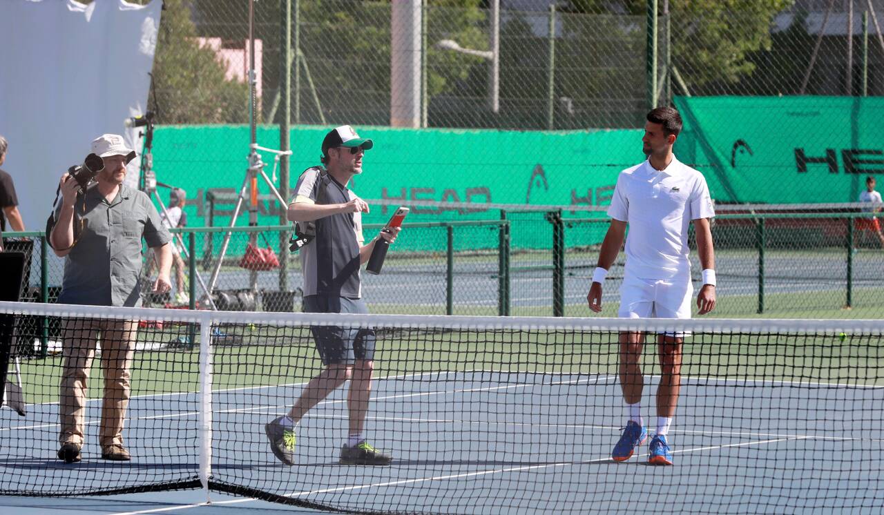 Mais que faisait le n°1 mondial Novak Djokovic sur un court de tennis de Nice ce mercredi?