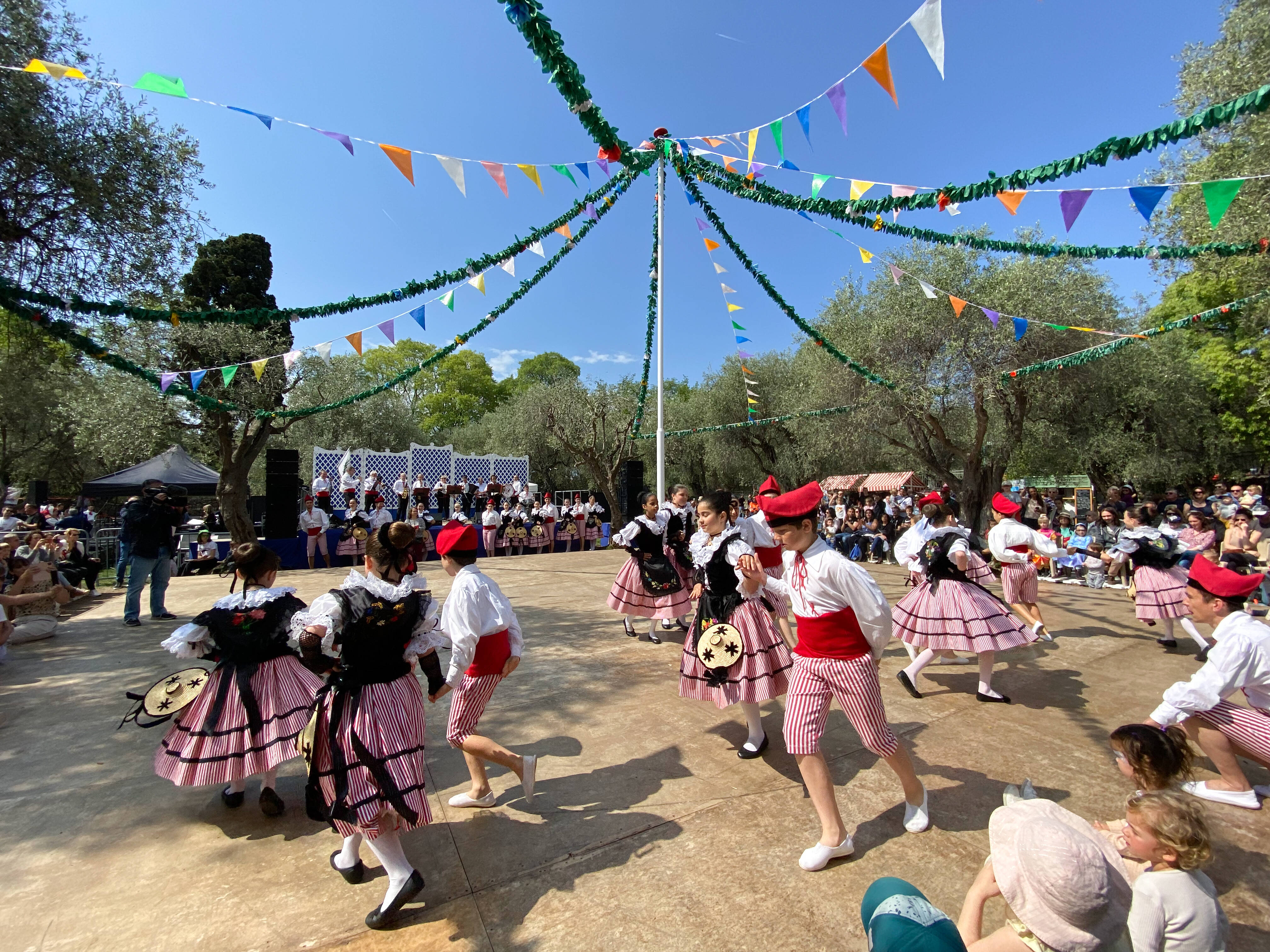 Le lancement de la Fête des Mai à Nice annulé ce lundi en raison de la pluie