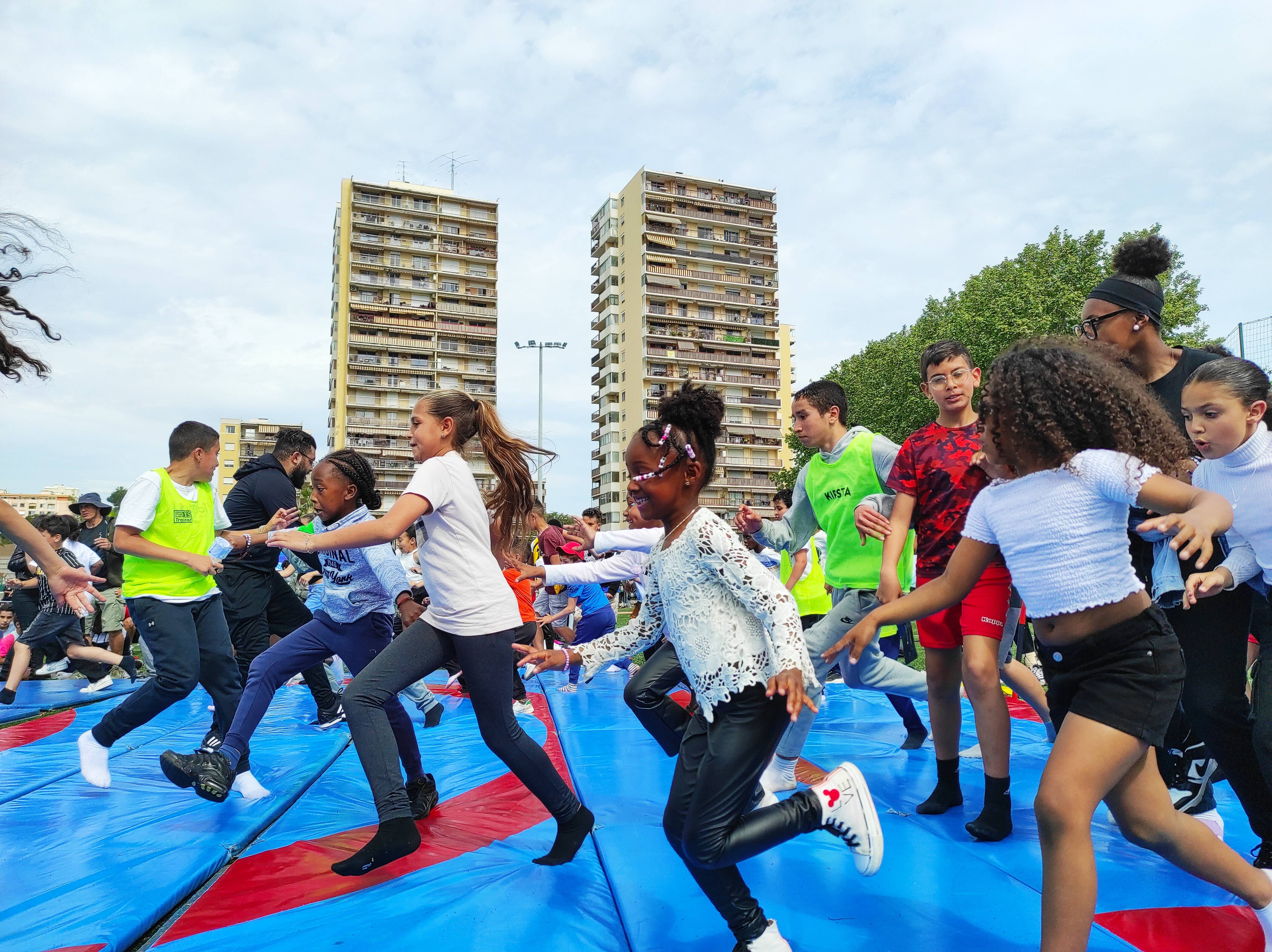 "Si ça marche aux Moulins, ça marchera ailleurs: la ville de Nice va multiplier ses plateaux sportifs et associatifs dans les quartiers prioritaires
