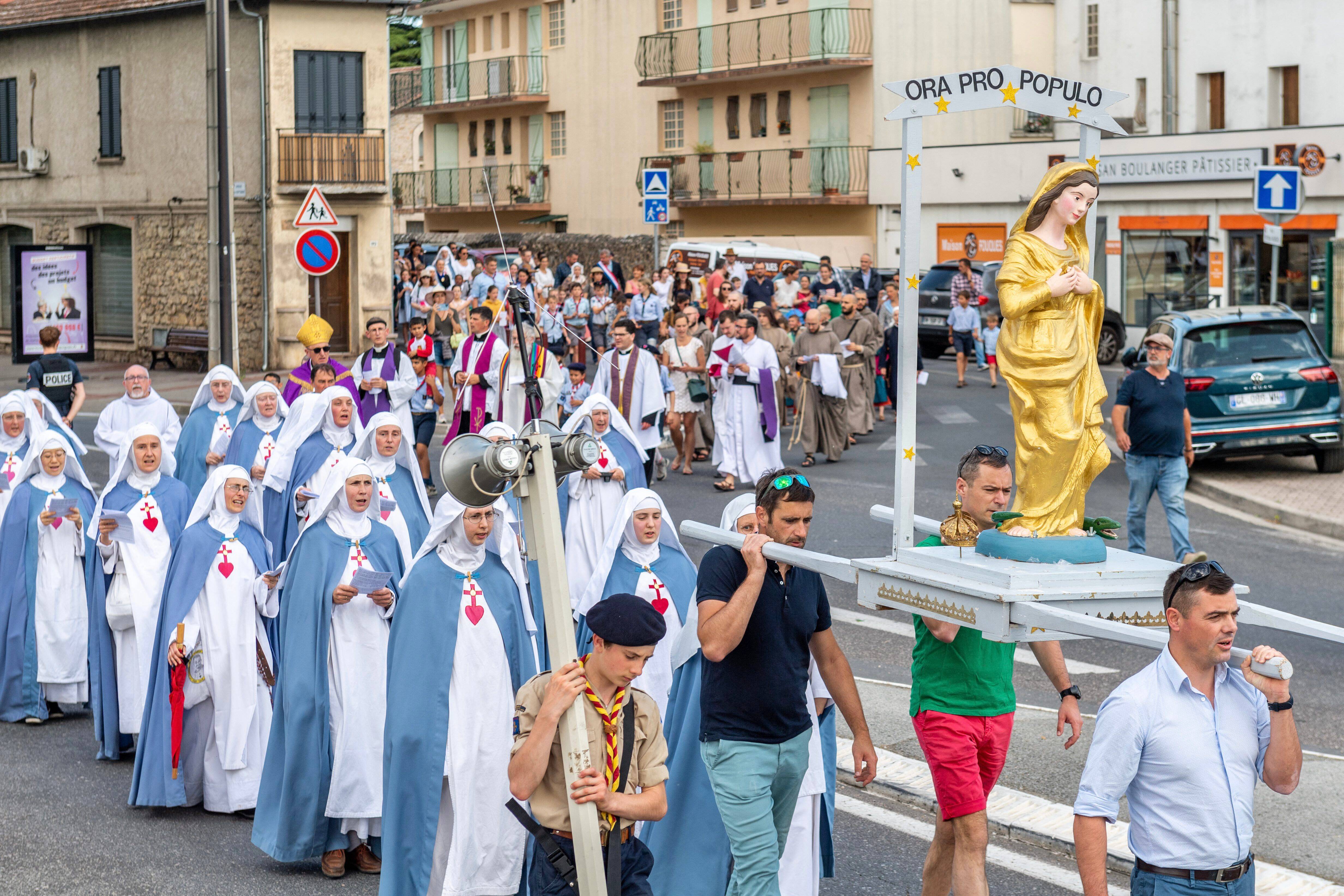 Ce qu'il faut retenir des rogations qui ont réuni des centaines de fidèles à Draguignan pour invoquer la pluie