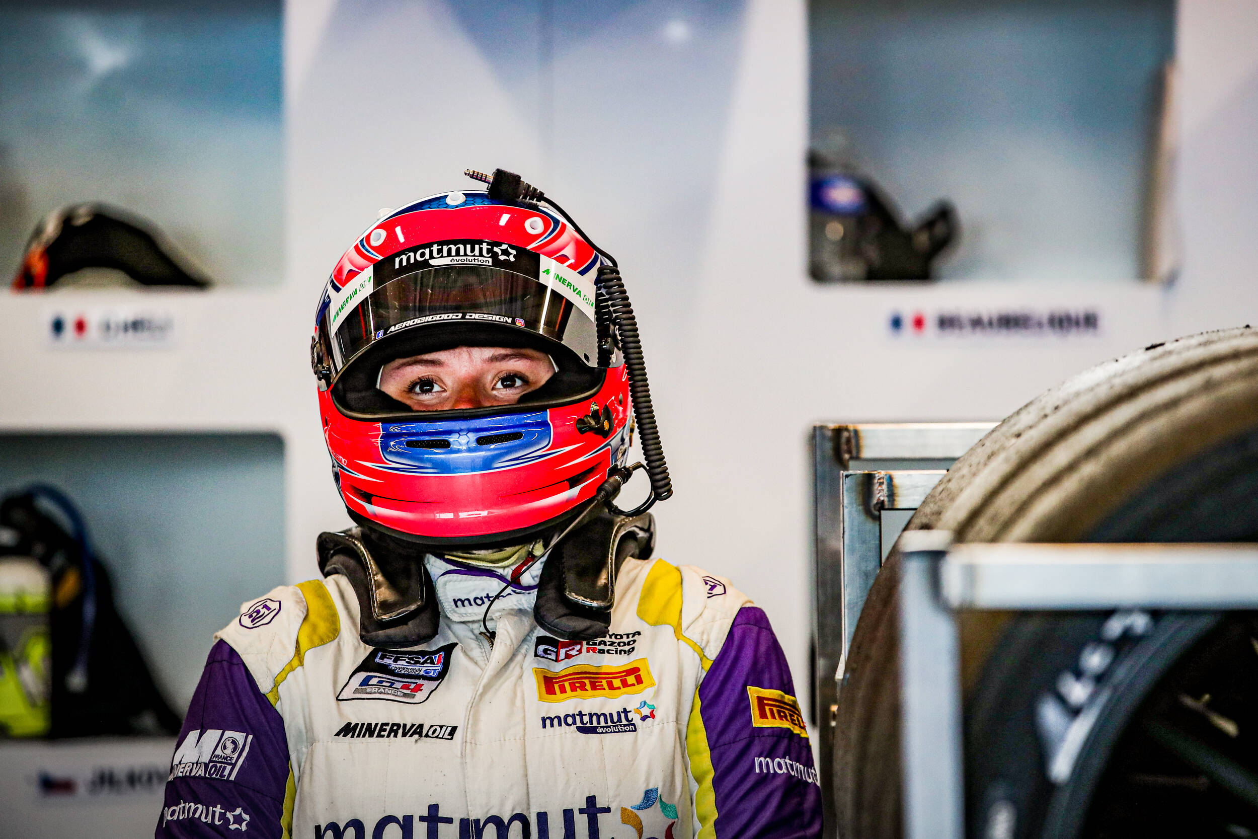 "Une chouette surprise": la pilote niçoise Lucile Cypriano reprend la piste en championnat de France FFSA GT