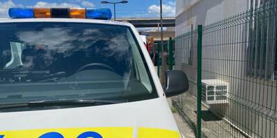 Une femme qui risquait d'accoucher dans un train Marseille-Nice évacuée de la gare vers l'hôpital