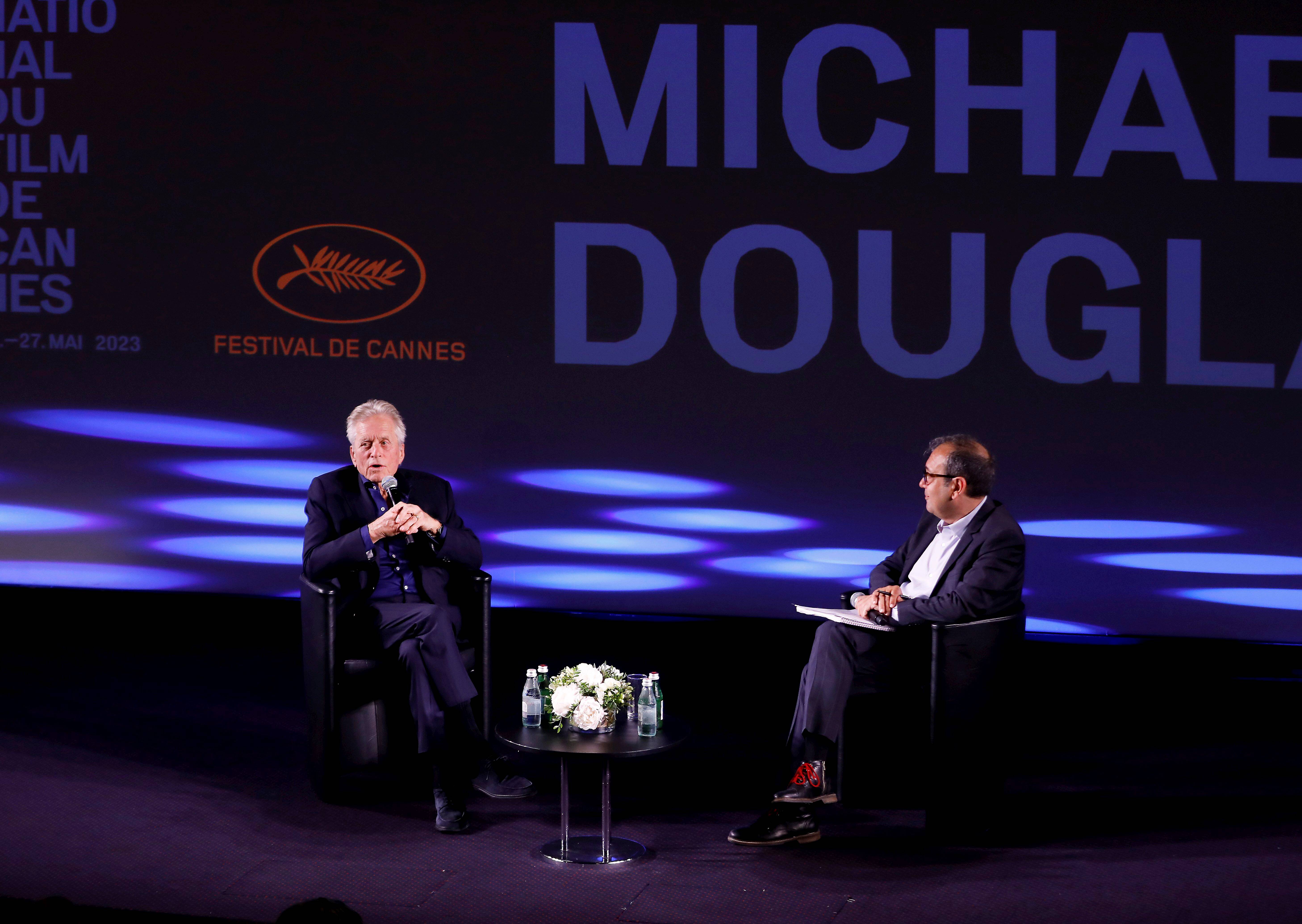 "J'ai été touché par l'enthousiasme des Français pour le cinéma": après sa Palme d'Or d'honneur, Michael Douglas déclare sa flamme à Cannes