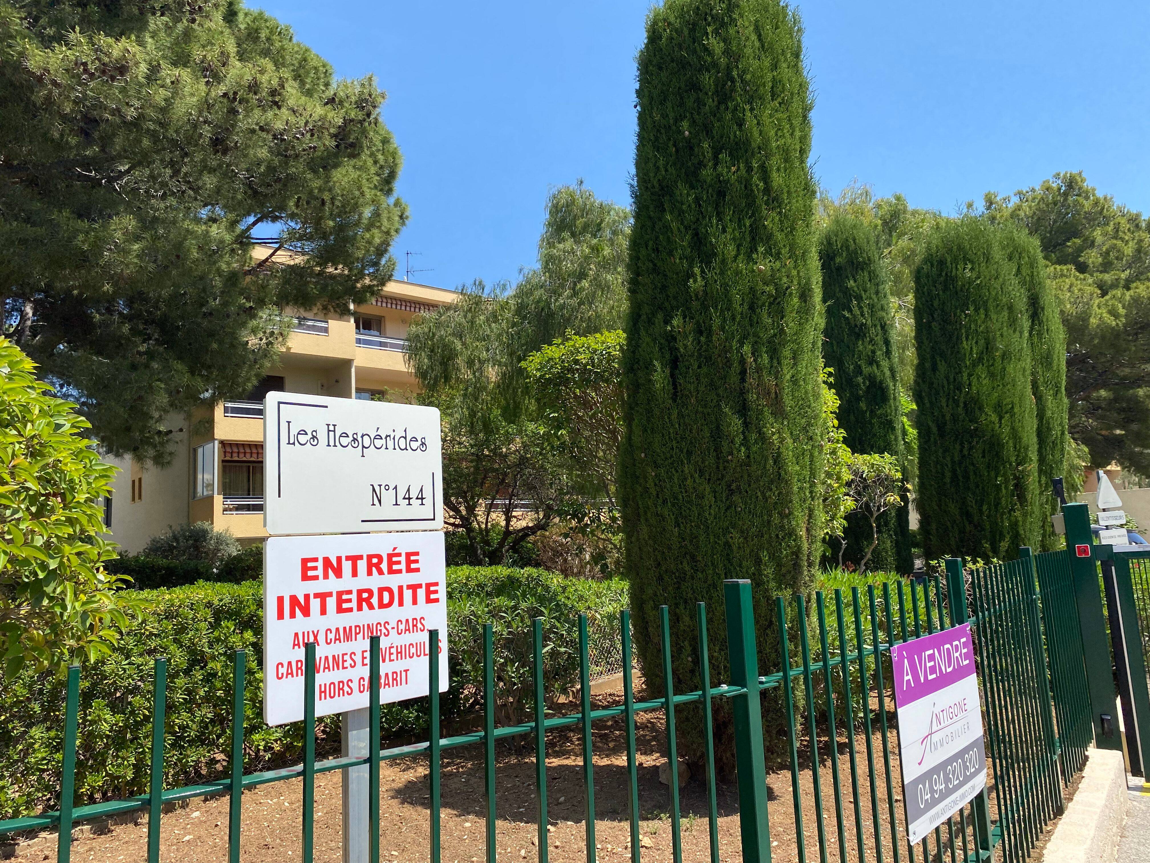 Une femme de 95 ans tuée par son époux à Sanary: les voisins sous le choc au lendemain du drame