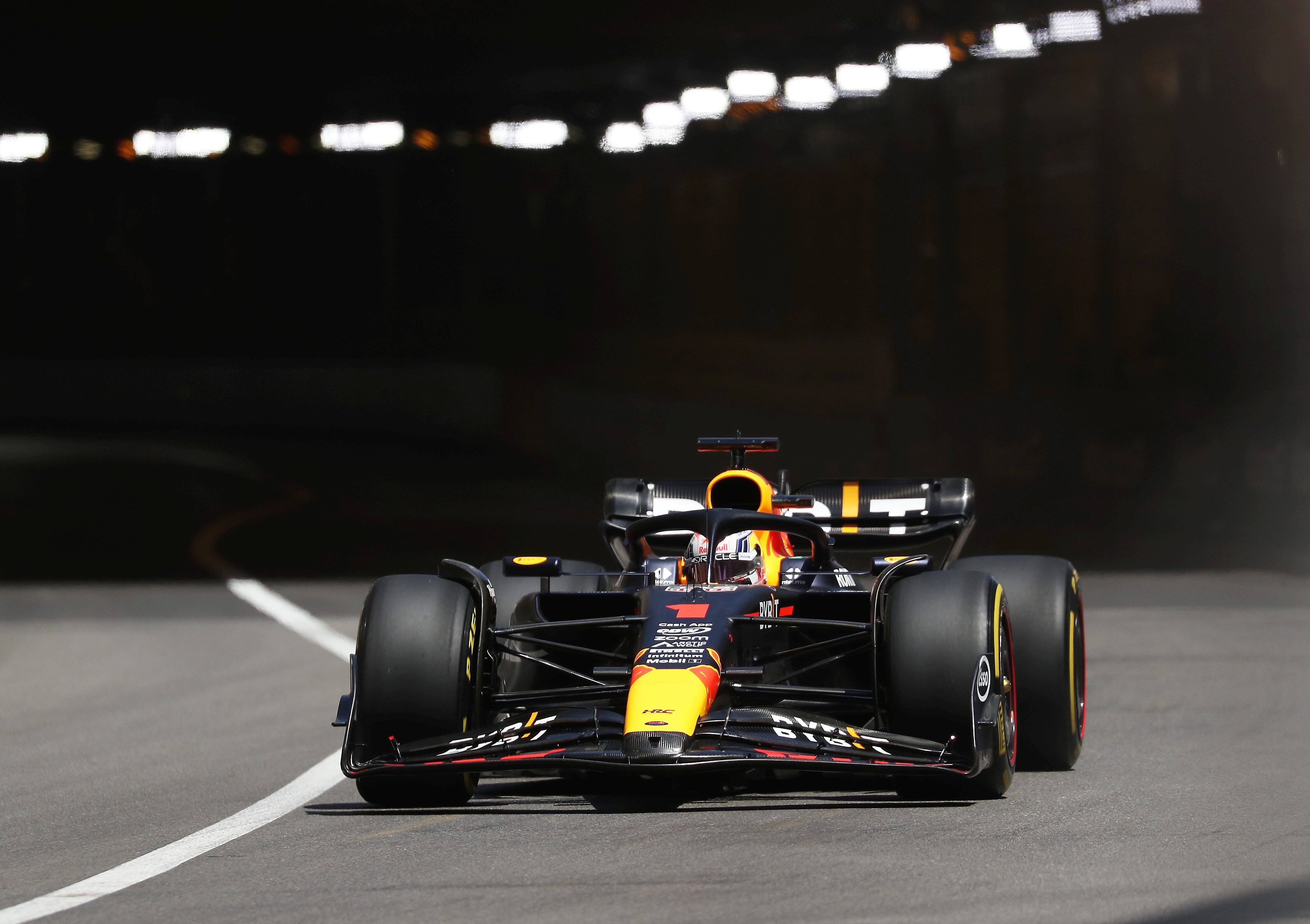 Max Verstappen se rue vers la pole position du 80e Grand Prix de Monaco, Charles Leclerc troisième