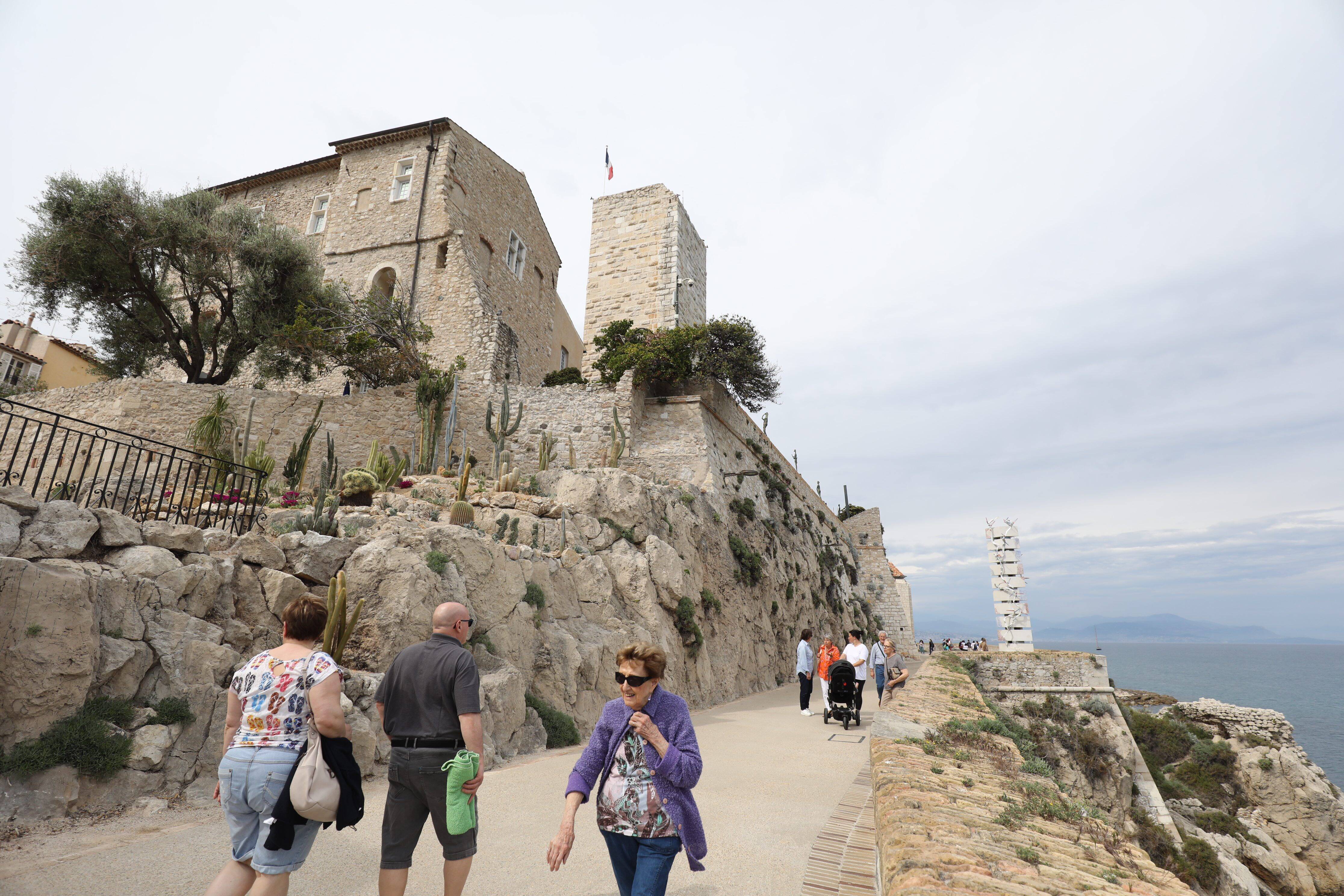 La nouvelle version des remparts d'Antibes officiellement dévoilée ce vendredi soir... et c'est ouvert au public