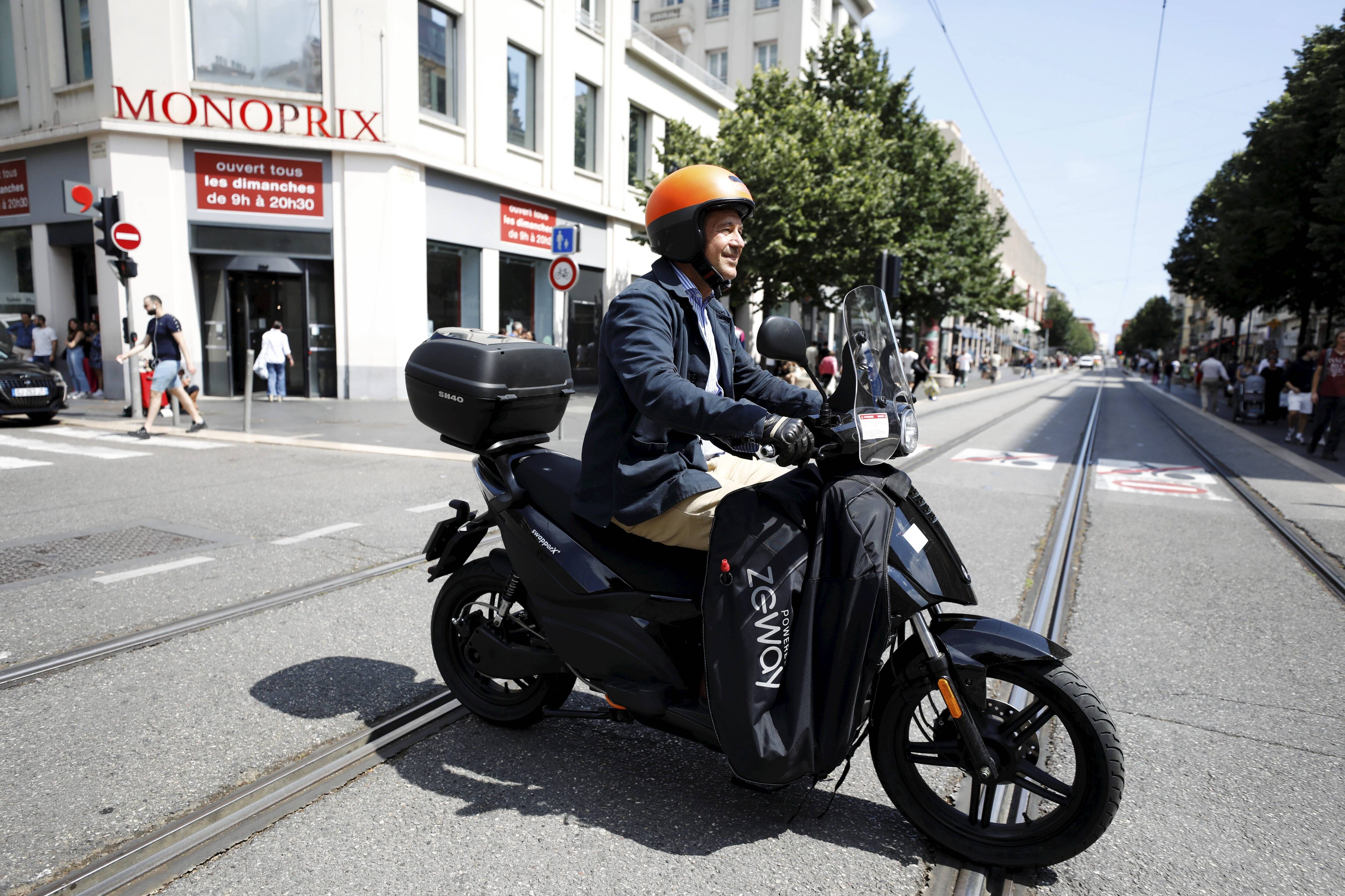 Un scooter électrique en leasing, la batterie en partage... On vous explique ce nouveau concept qui débarque à Nice cet été