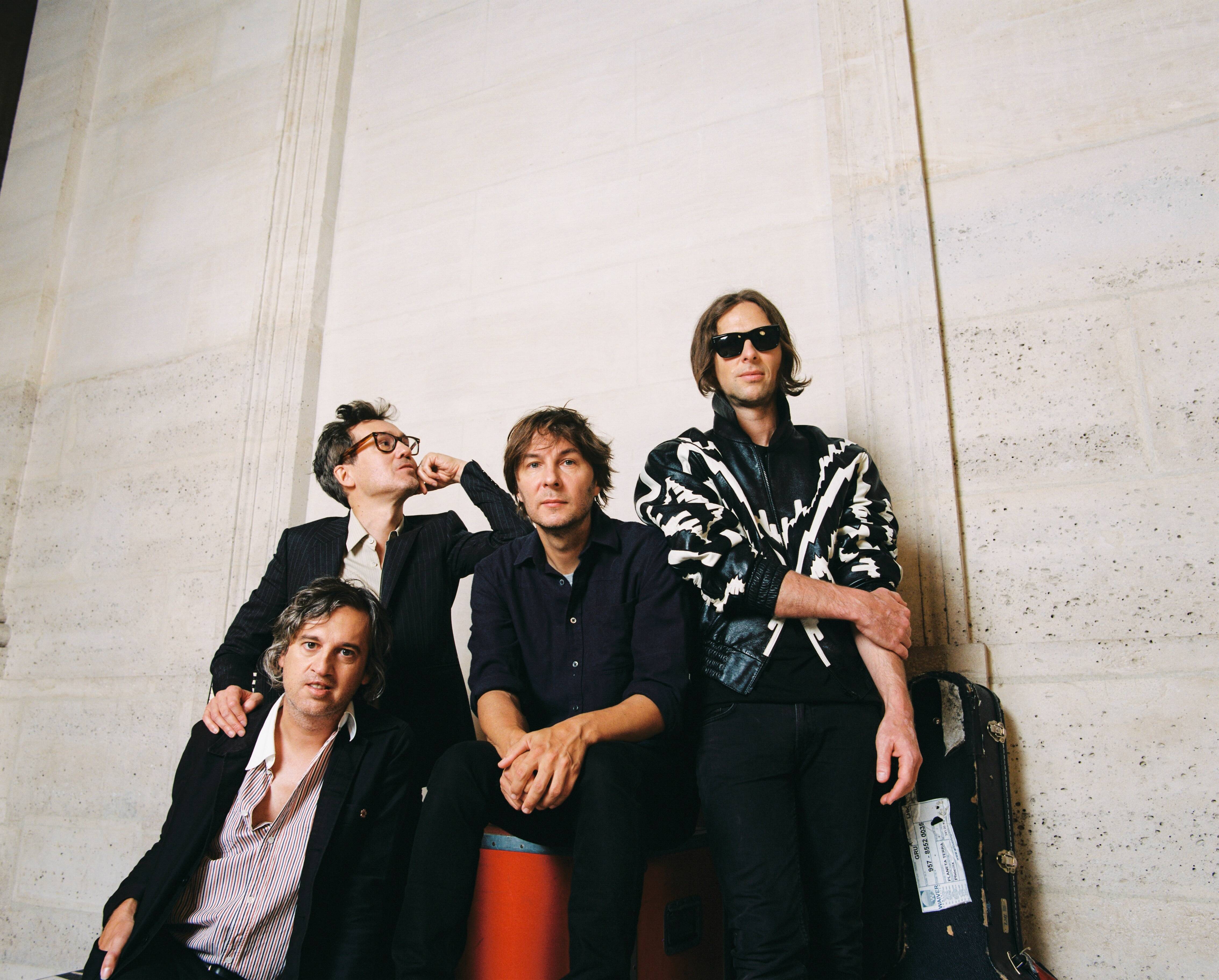 "Cet album a la saveur de nos débuts": Alpha Zulu, le dernier album de Phoenix, à découvrir à Cannes le 13 juillet