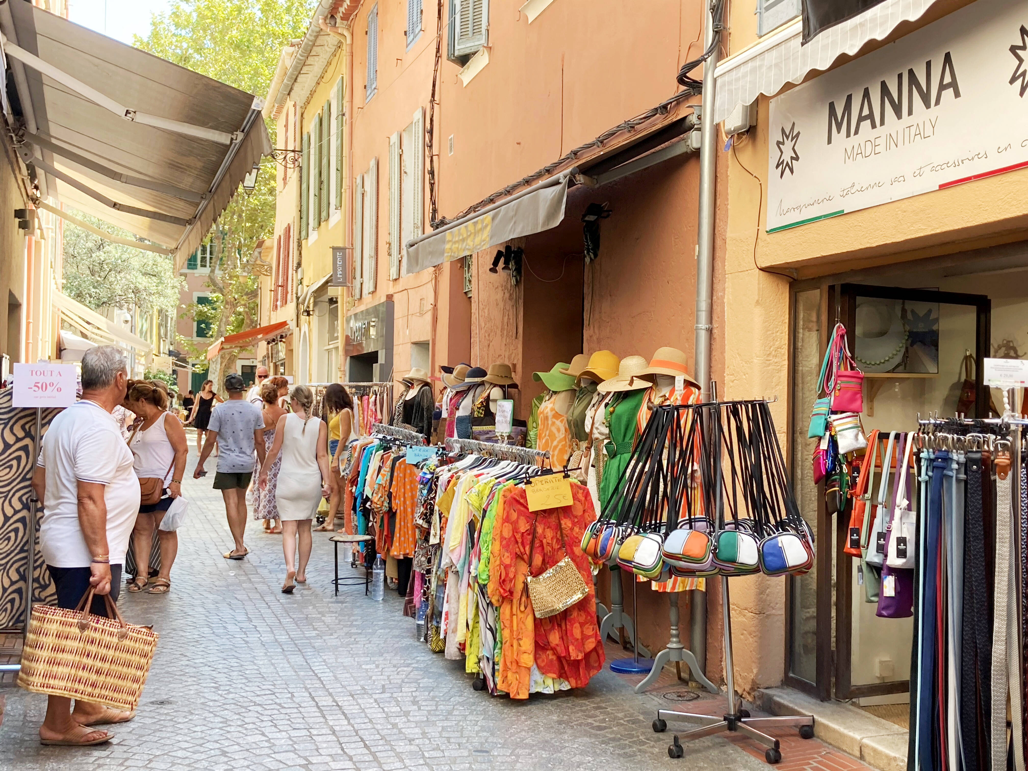 Une très grande première journée de soldes à Sanary