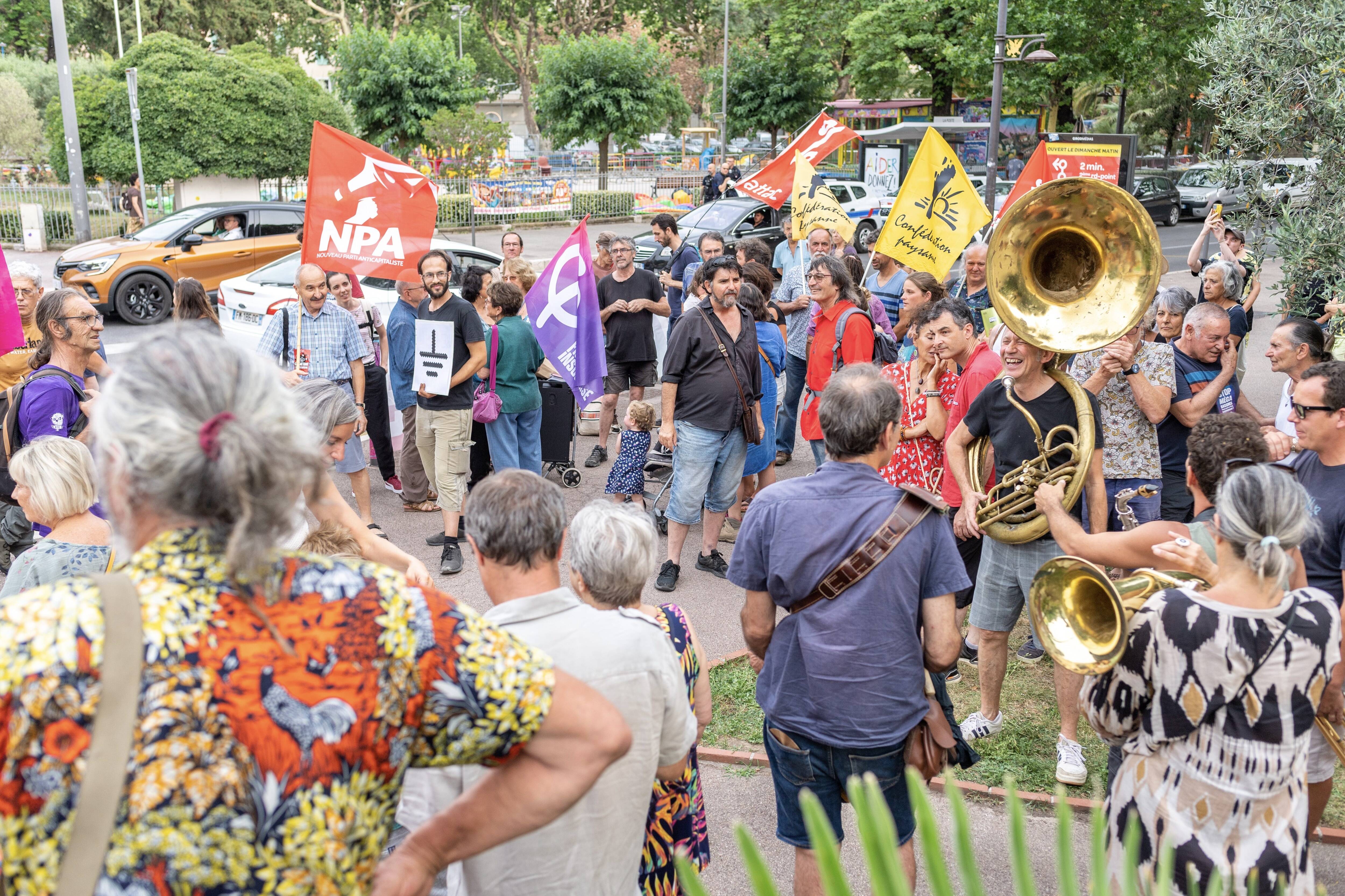 Écoterrorisme, dissolution des "Soulèvements de la terre", violences policières... Des manifestants se réunissent pour protester à Draguignan