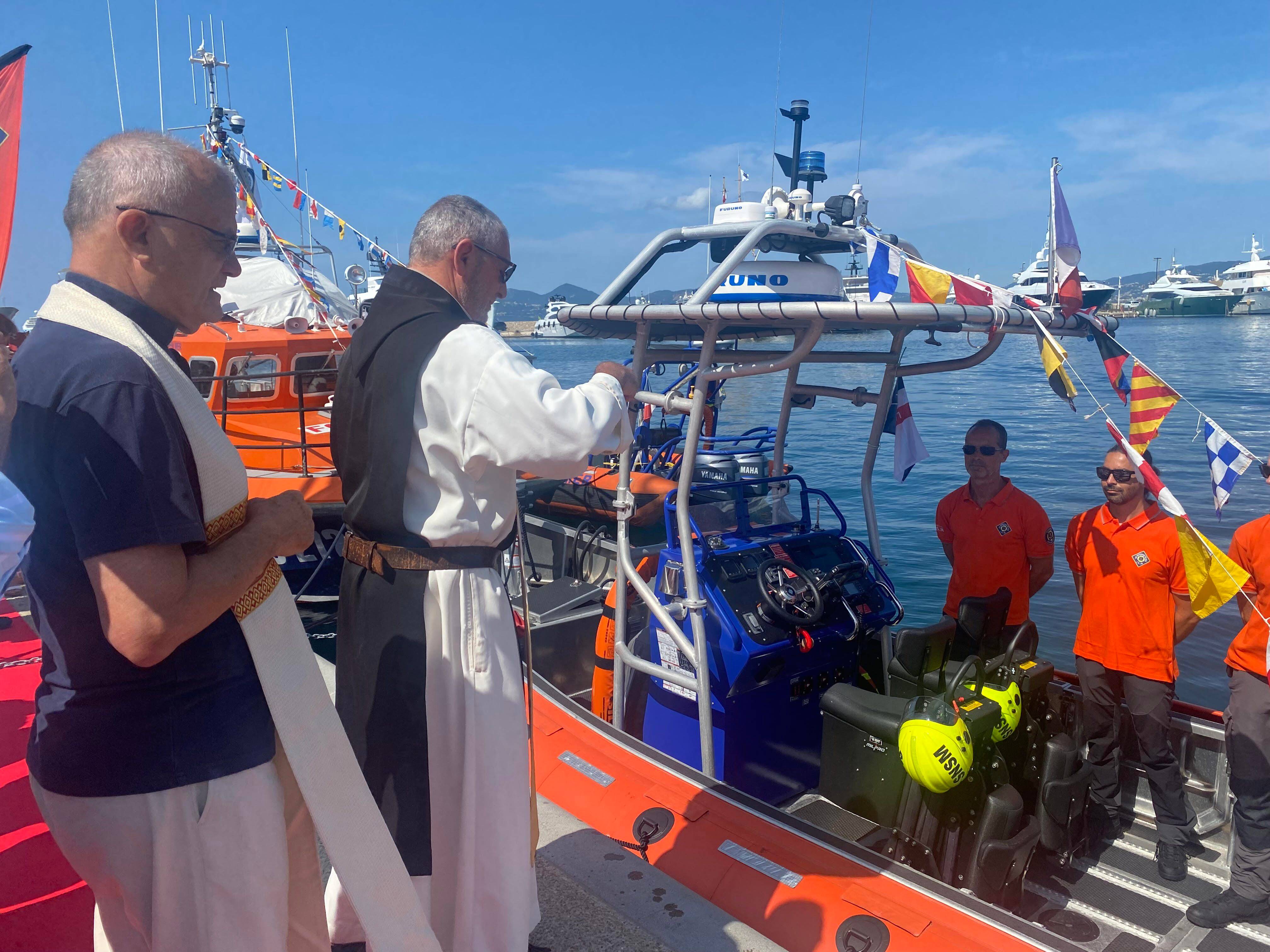 La station snsm de cannes-golfe-juan s’équipe d’un nouveau navire de secours
