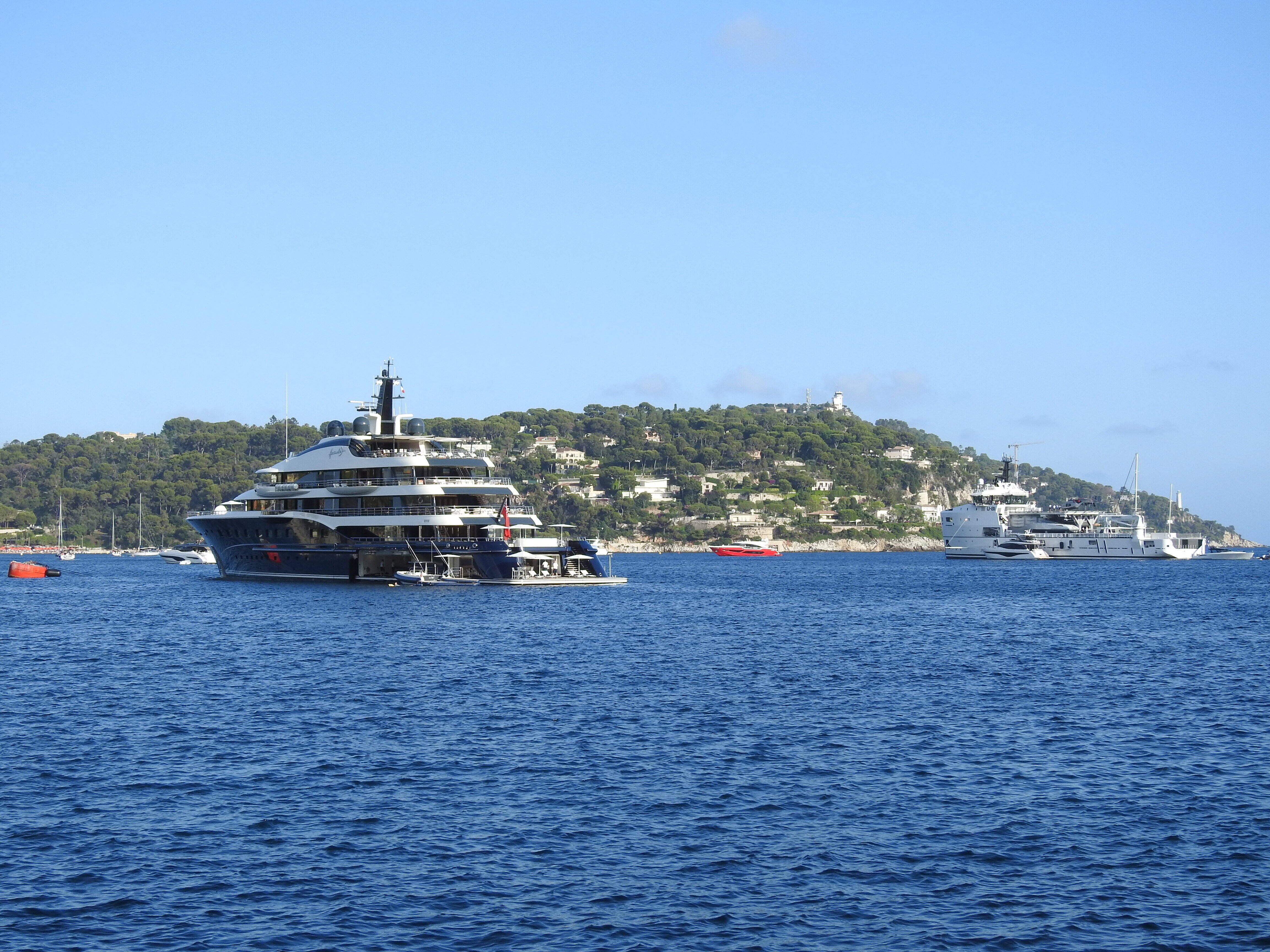 Two yachts from New Zealand’s first fortune anchor in the bay of Villefranche-sur-Mer