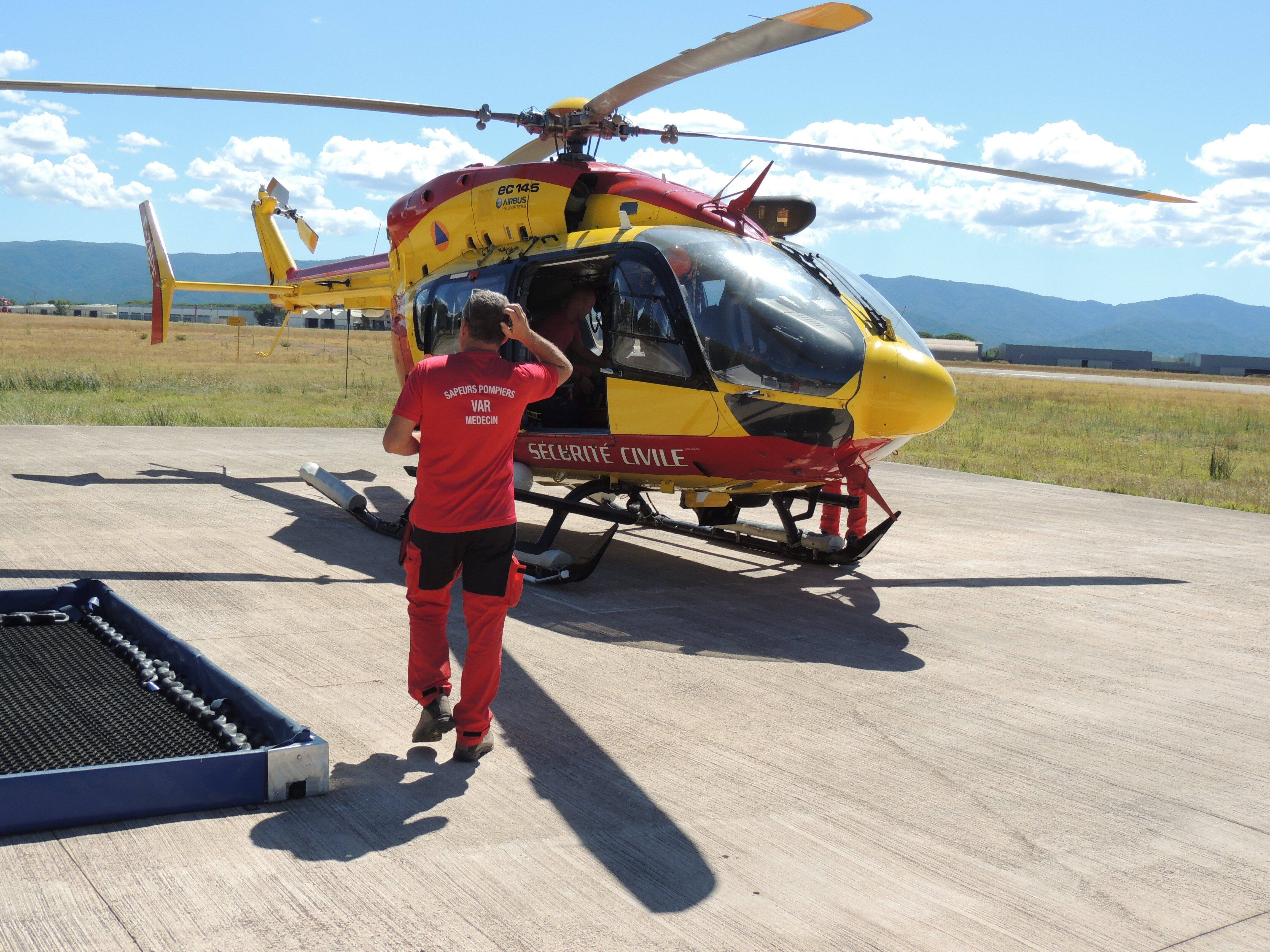 Un enfant de 8 ans sauvé de la noyade par un pompier en vacances dans la piscine d'un camping au Muy