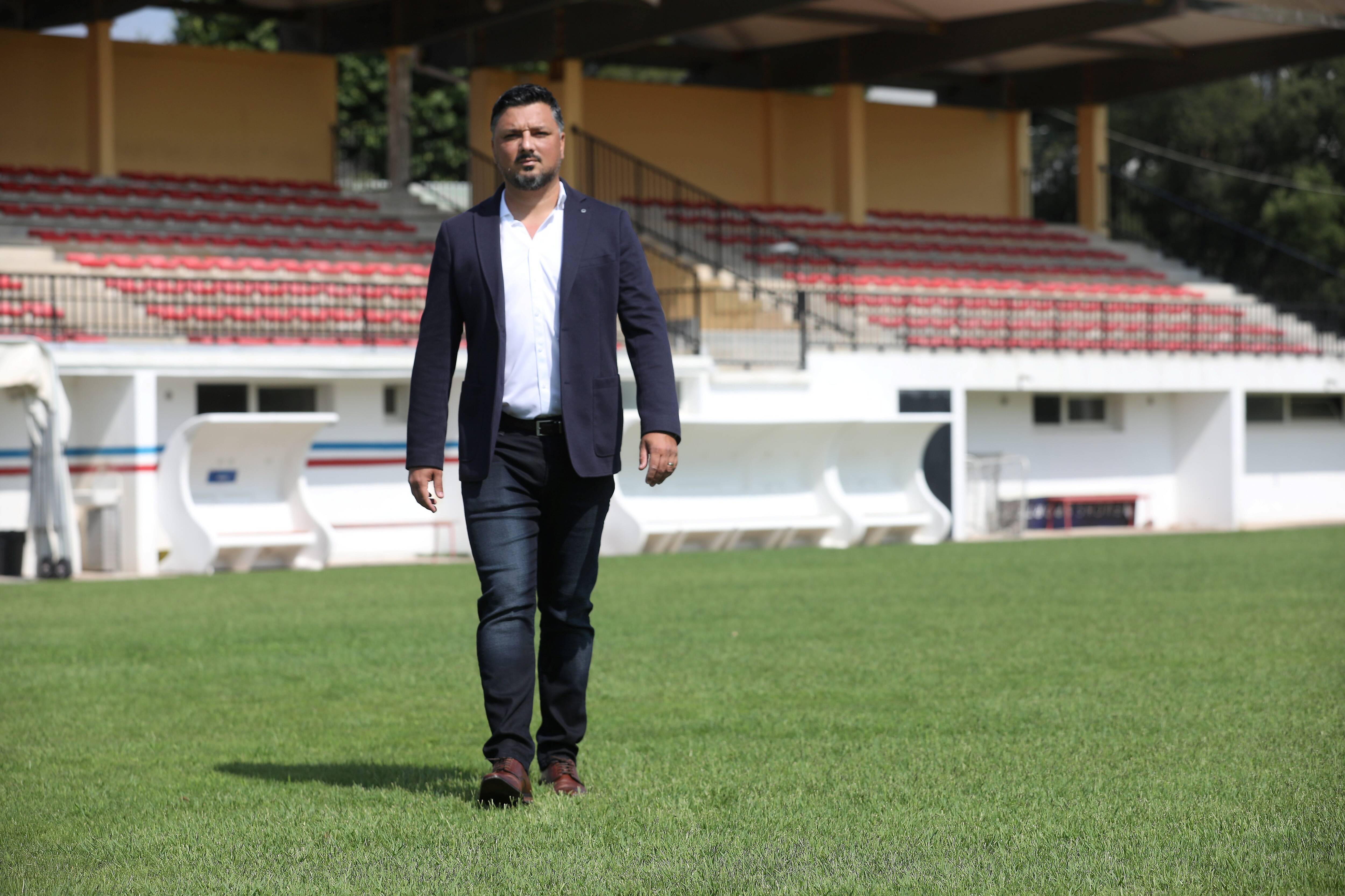 Football: avec Guillaume Khous, Julien Fernandez attire un deuxième joueur du CS Sedan-Ardennes à l'Étoile Fréjus Saint-Raphaël