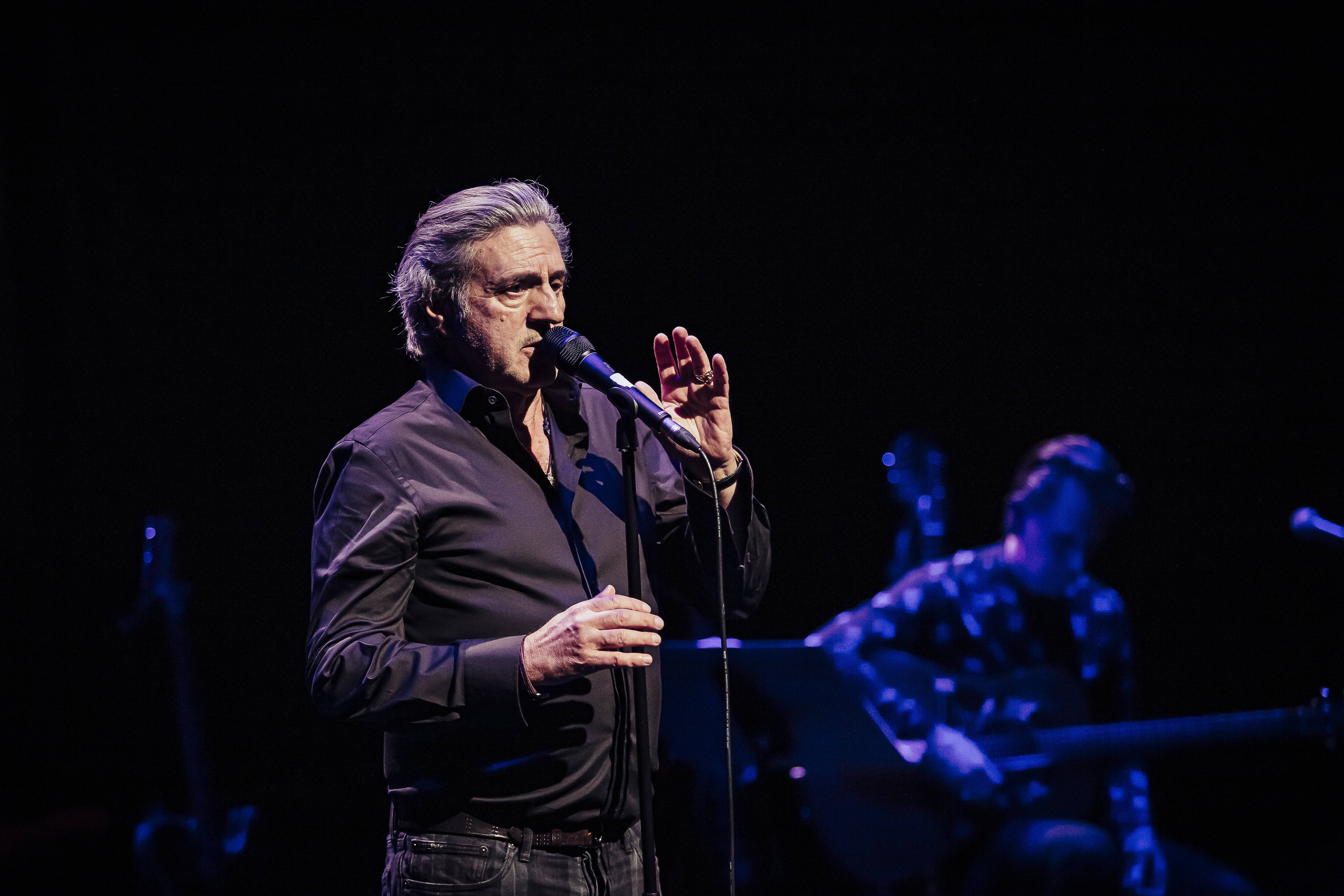 "Je suis prêt à faire un troisième disque mais il faut laisser vivre celui-là...": On a parlé musique avec Daniel Auteuil avant son concert à Mandelieu