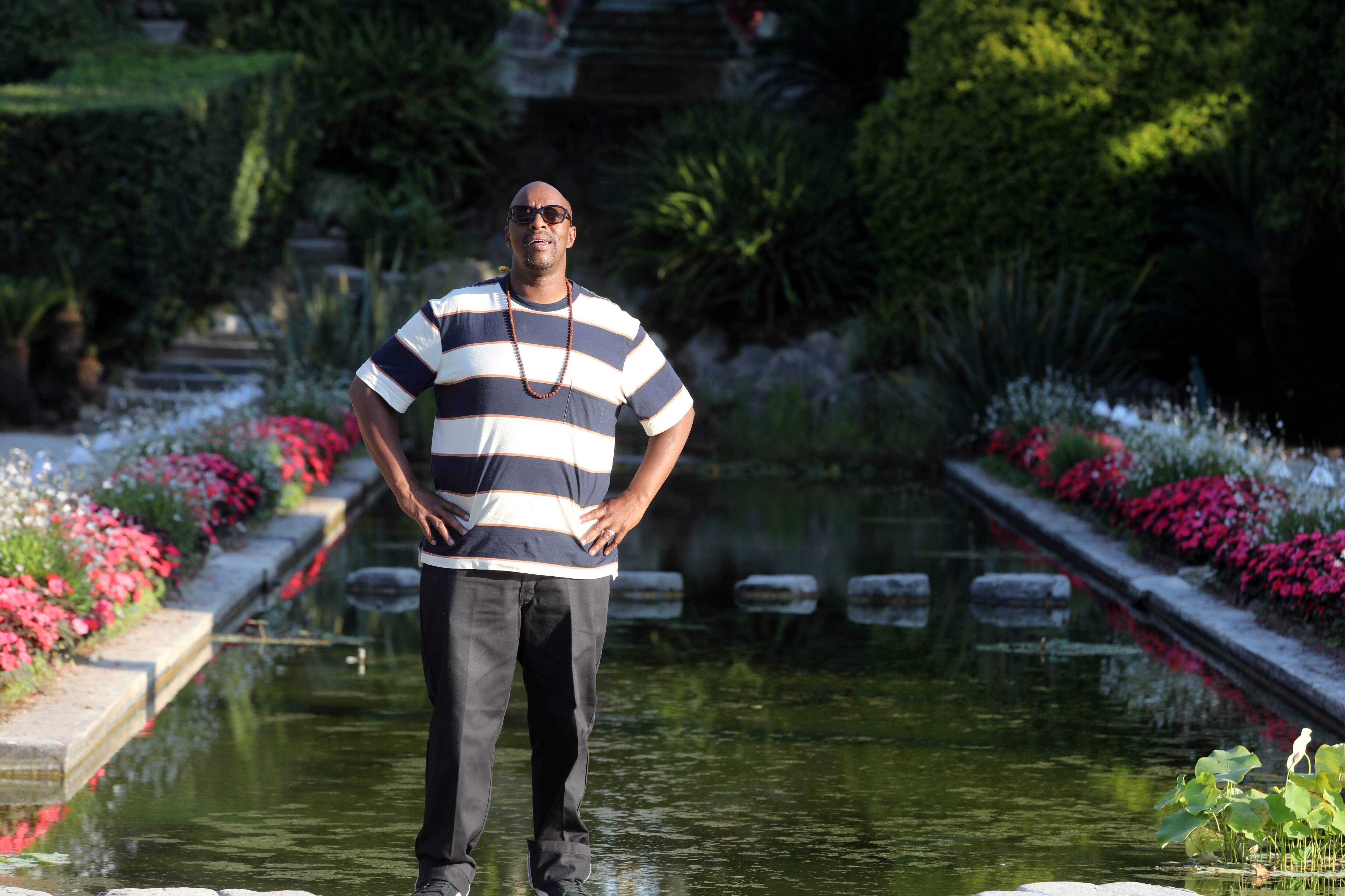 "Ce n'est pas à la portée de tout le monde d'oser se regarder dans un miroir": Oxmo Puccino se prête au jeu du questionnaire de Proust à Saint-Jean-Cap-Ferrat