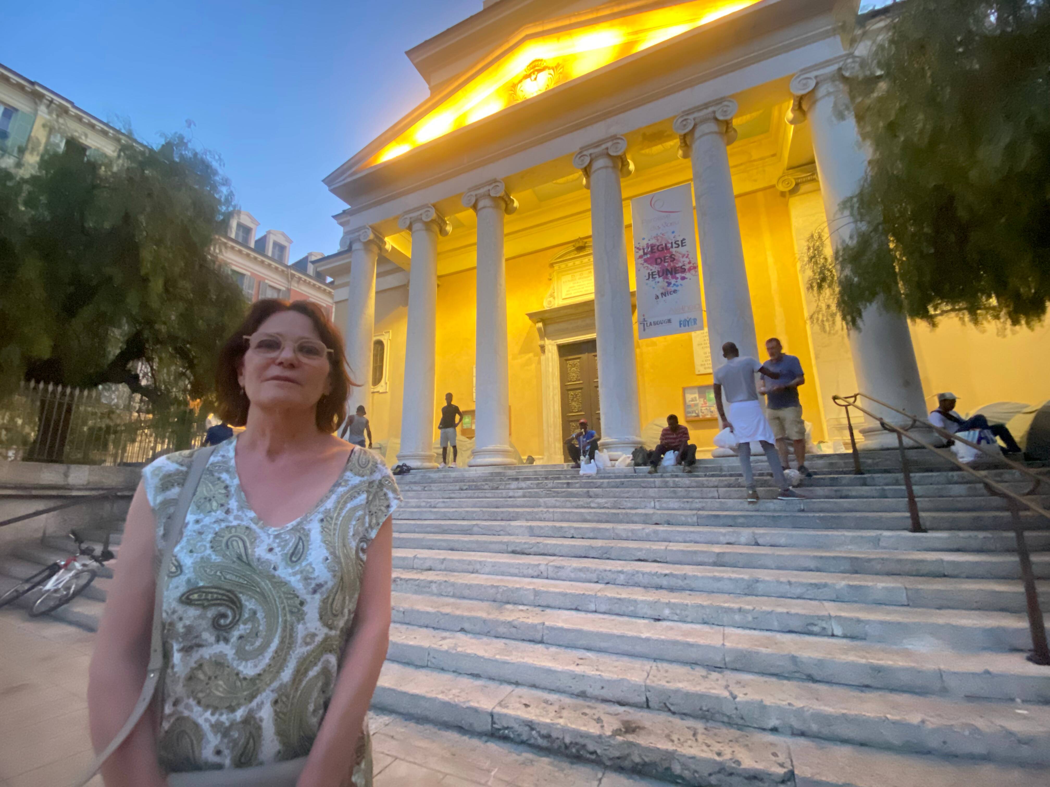 La justice refuse de faire expulser un camp installé dans une église de Nice, la Ville de Nice annonce faire appel