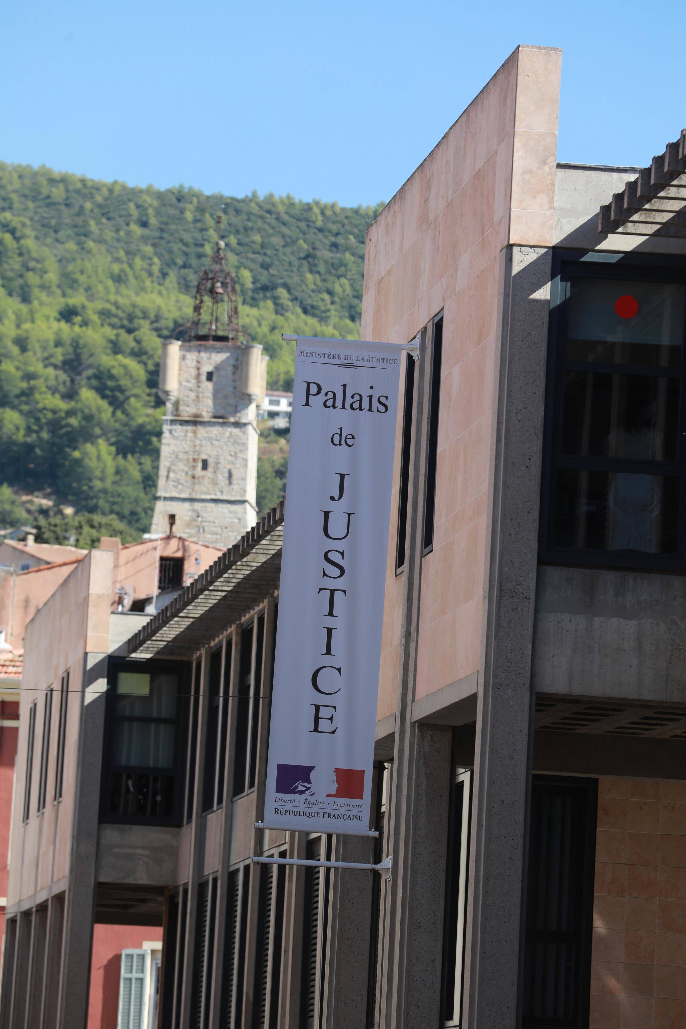 "Oui, j'ai exagéré, mais je voulais les énerver, les réveiller": l'ancien dealer outrage plusieurs magistrats et termine en prison dans le Var