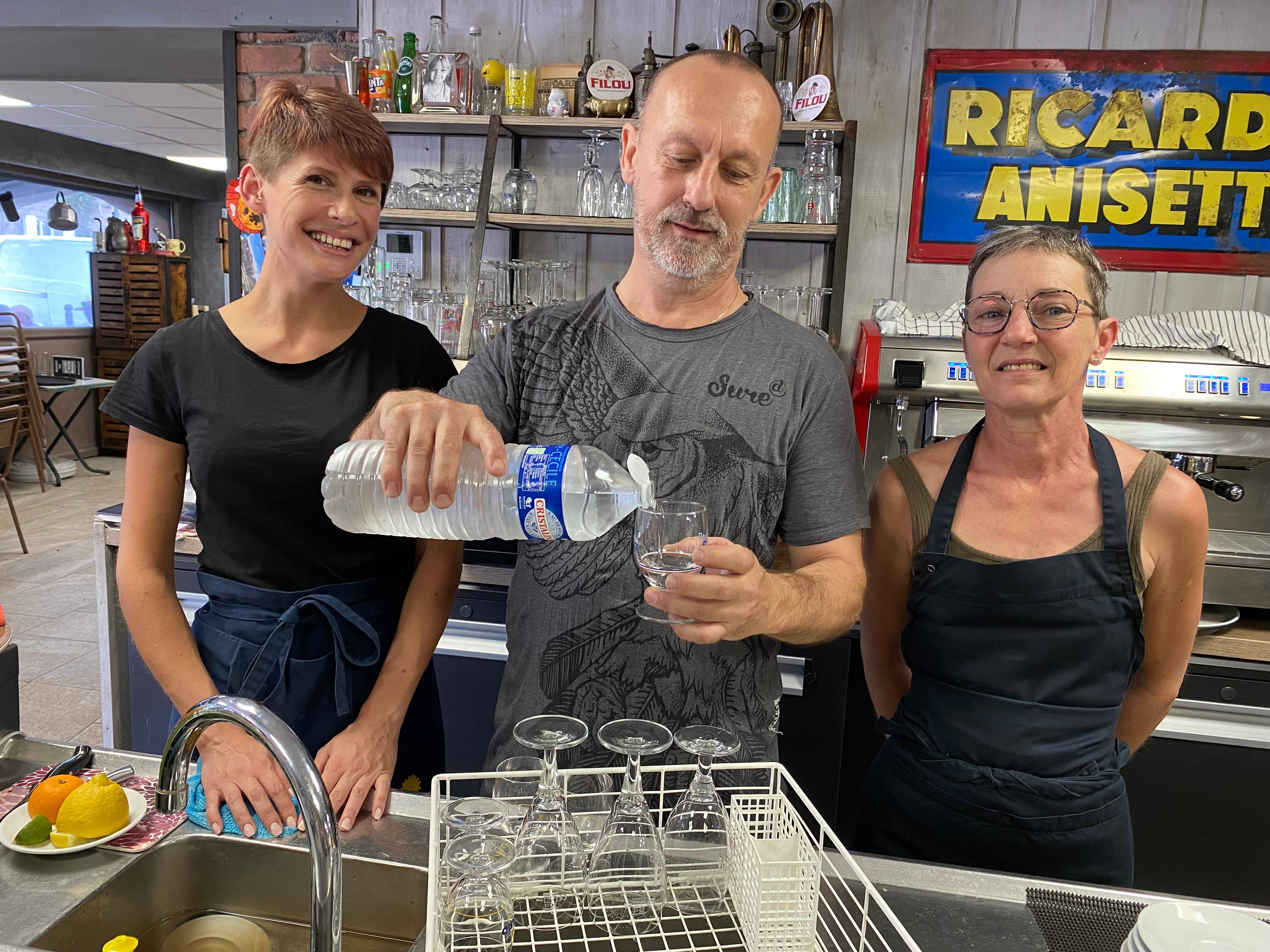"J'espère qu'ils feront un geste sur la facture!": à Peymeinade, une vie quotidienne sans eau potable
