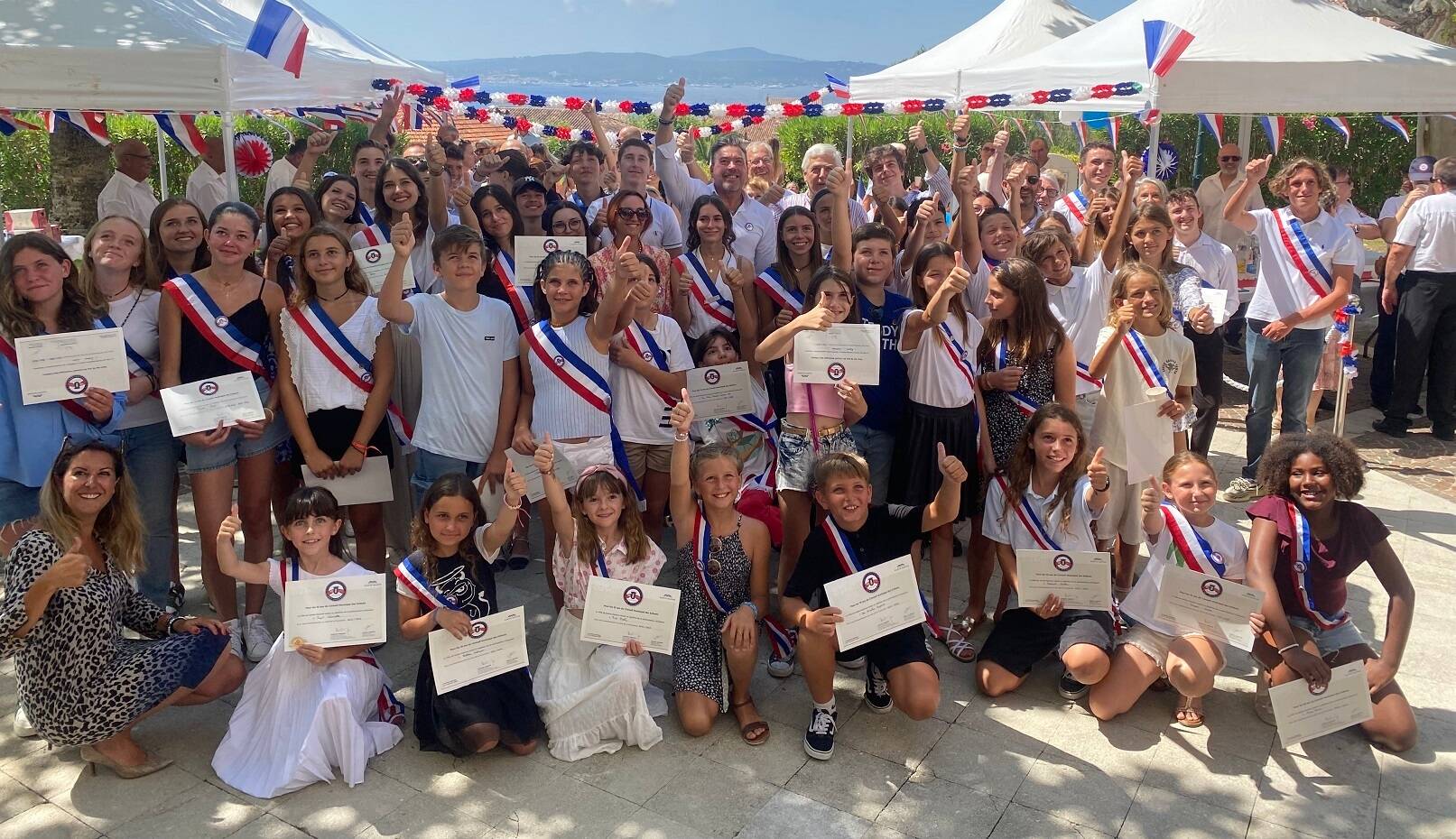 Anciens et nouveaux jeunes élus de Sainte-Maxime se sont donnés rendez-vous pour les 10 ans du Conseil municipal des enfants