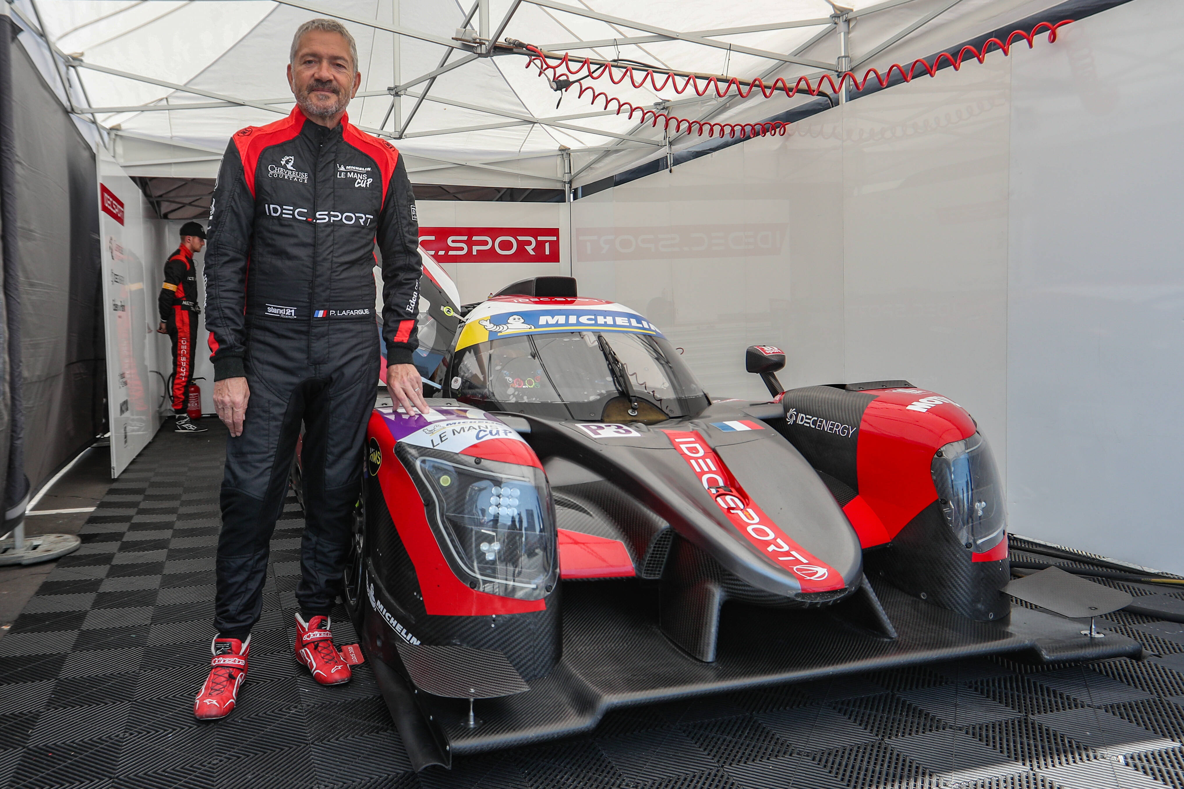 "Vivre notre passion à fond": on a rencontré le patron du groupe Idec dans le paddock des 4 Heures du Castellet