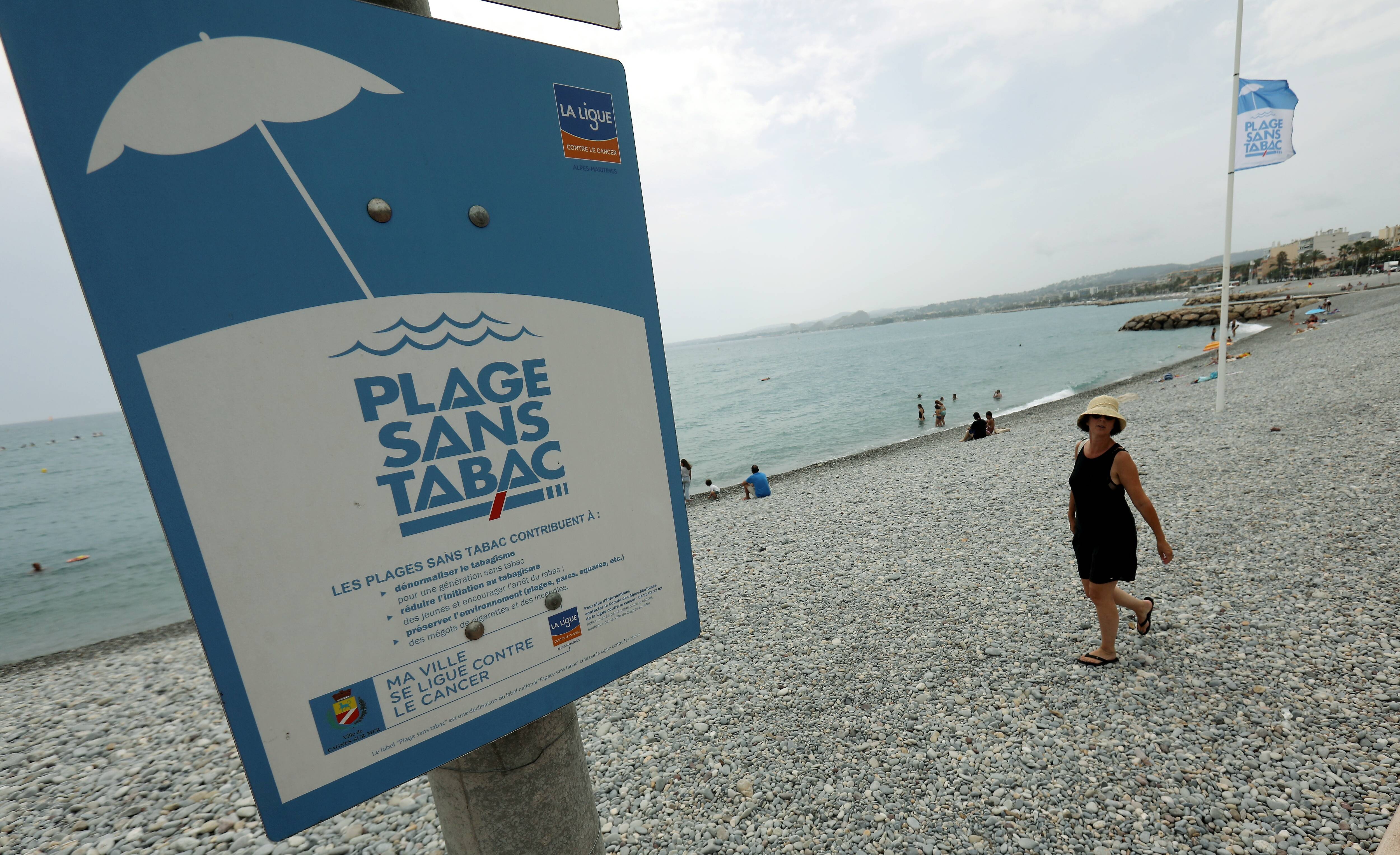 Une commune de la Côte d'Azur interdit le tabac sur toutes ses plages