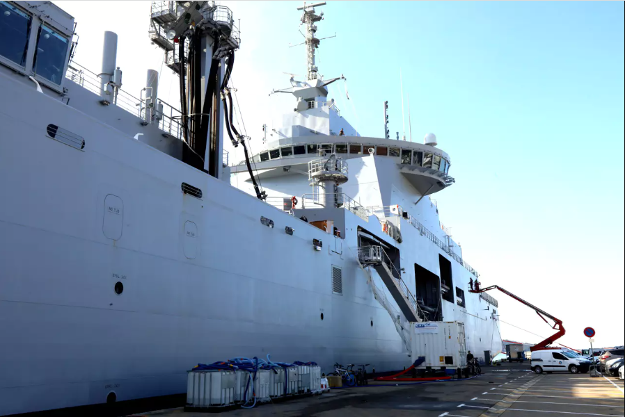Le Jacques Chevalier, un nouveau bateau entre les mains de la Marine à Toulon