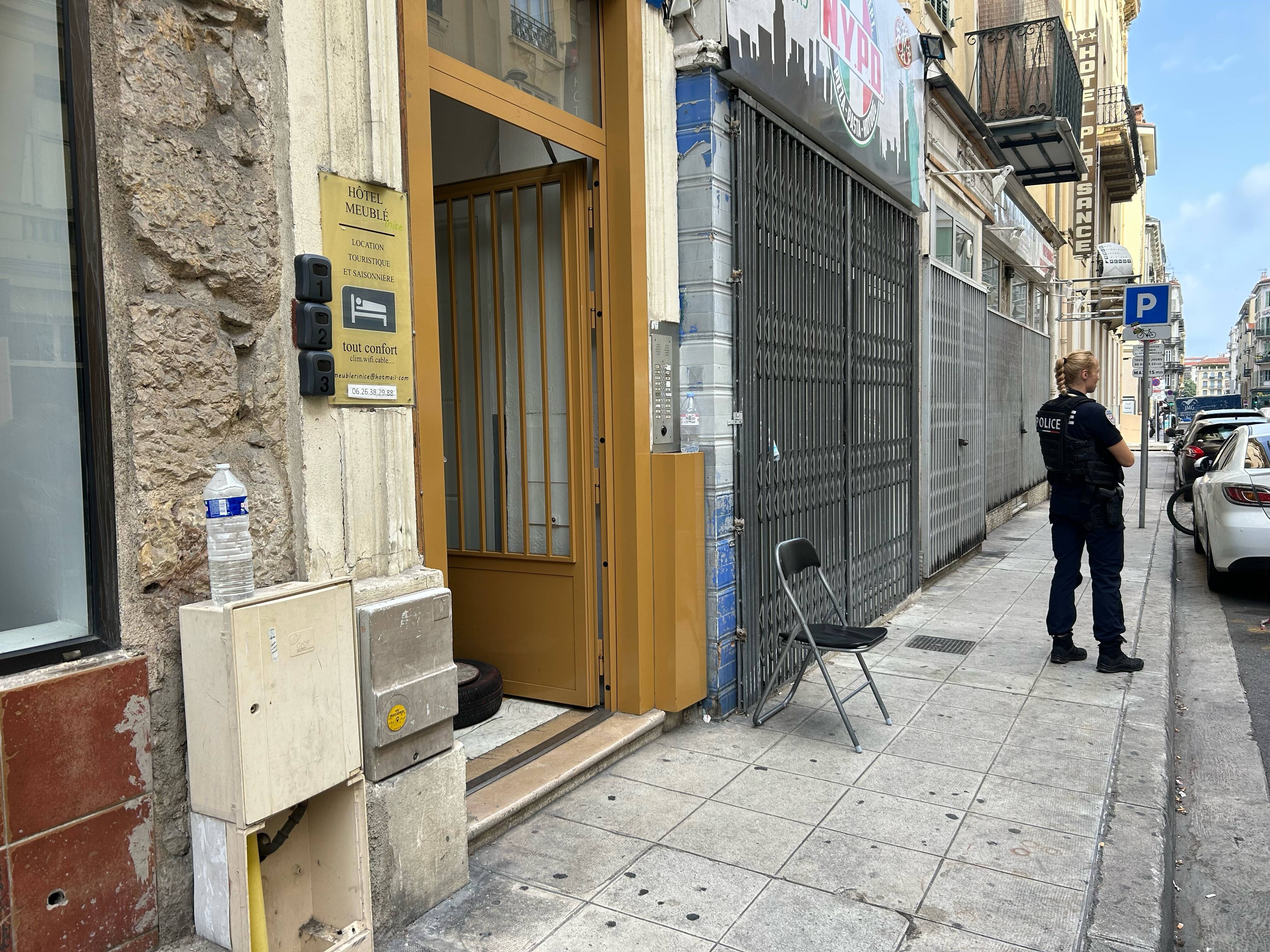 "On a imaginé qu'il y avait un mort là-dedans": les voisins du deux-pièces aux 150 chats à Nice témoignent