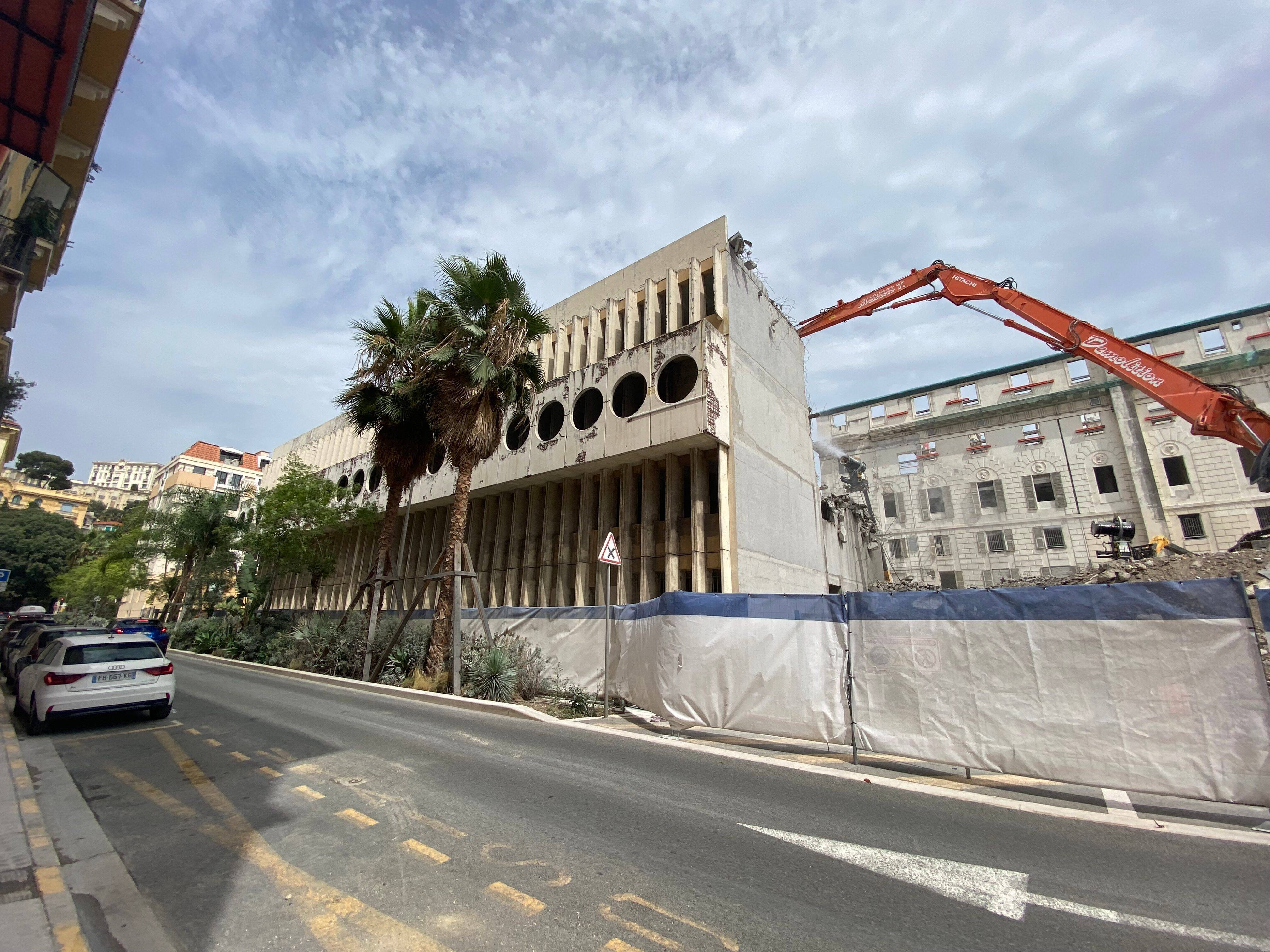 Un nouveau bâtiment emblématique de l'ex-hôpital Saint-Roch va tomber, le chantier de l'hôtel des polices continue à Nice