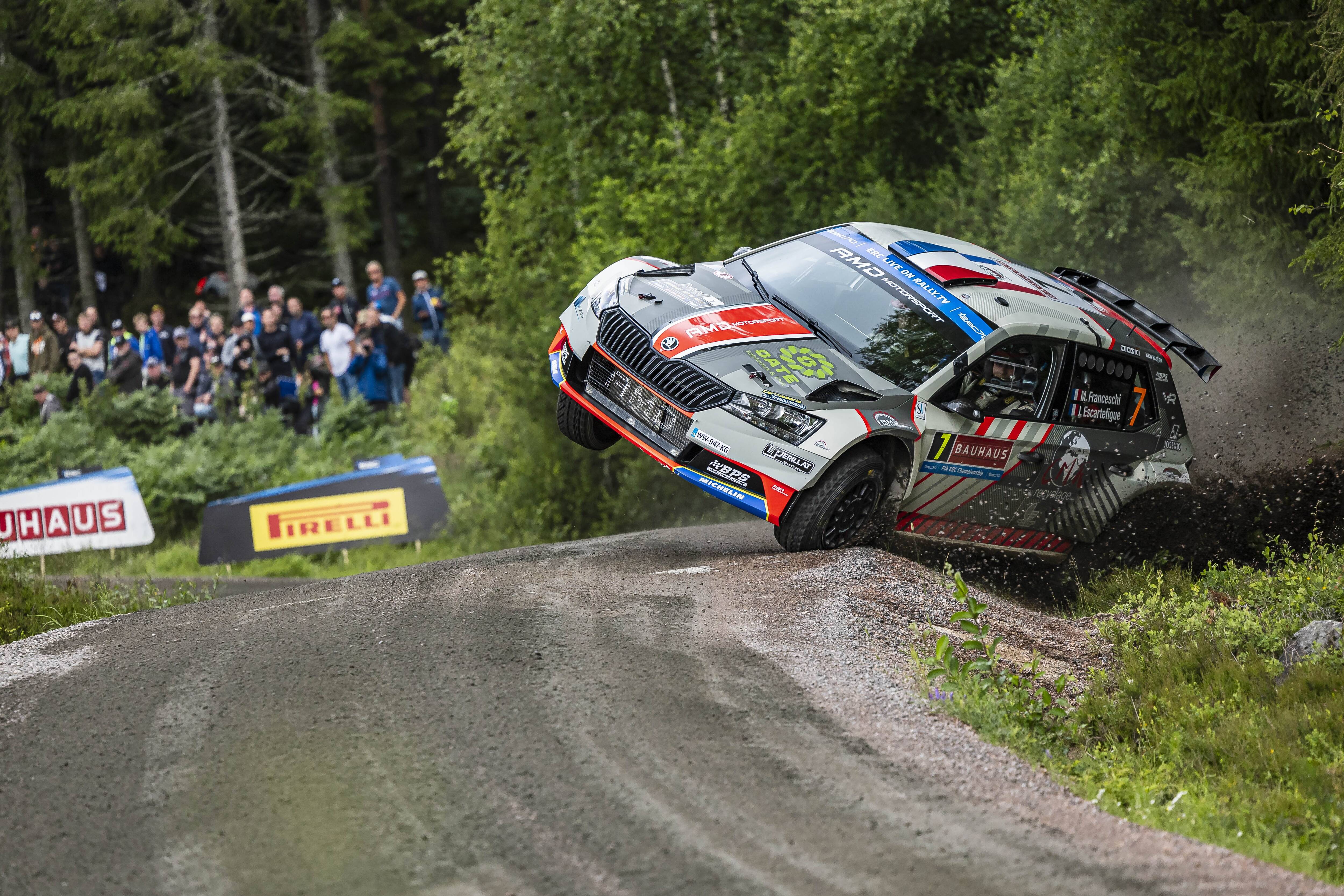 "Au-dessus des attentes": On a rencontré le pilote varois Mathieu Franceschi entre deux manches du championnat d'Europe des rallyes