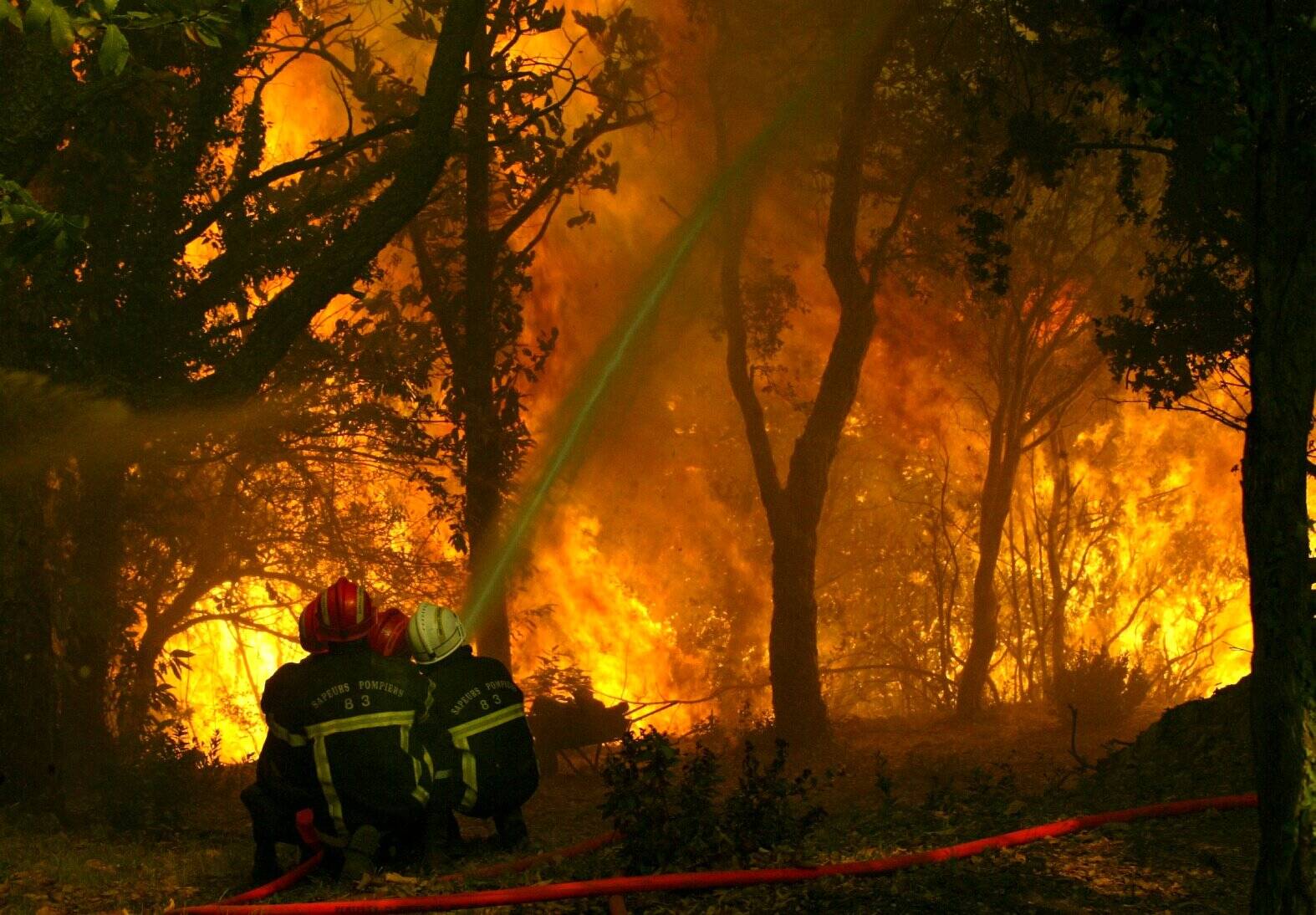 "J'ai cru que c'étaient les dernières images de ma vie": quand notre photographe s'est retrouvé pris au piège lors d'un incendie de 2003 dans le Var