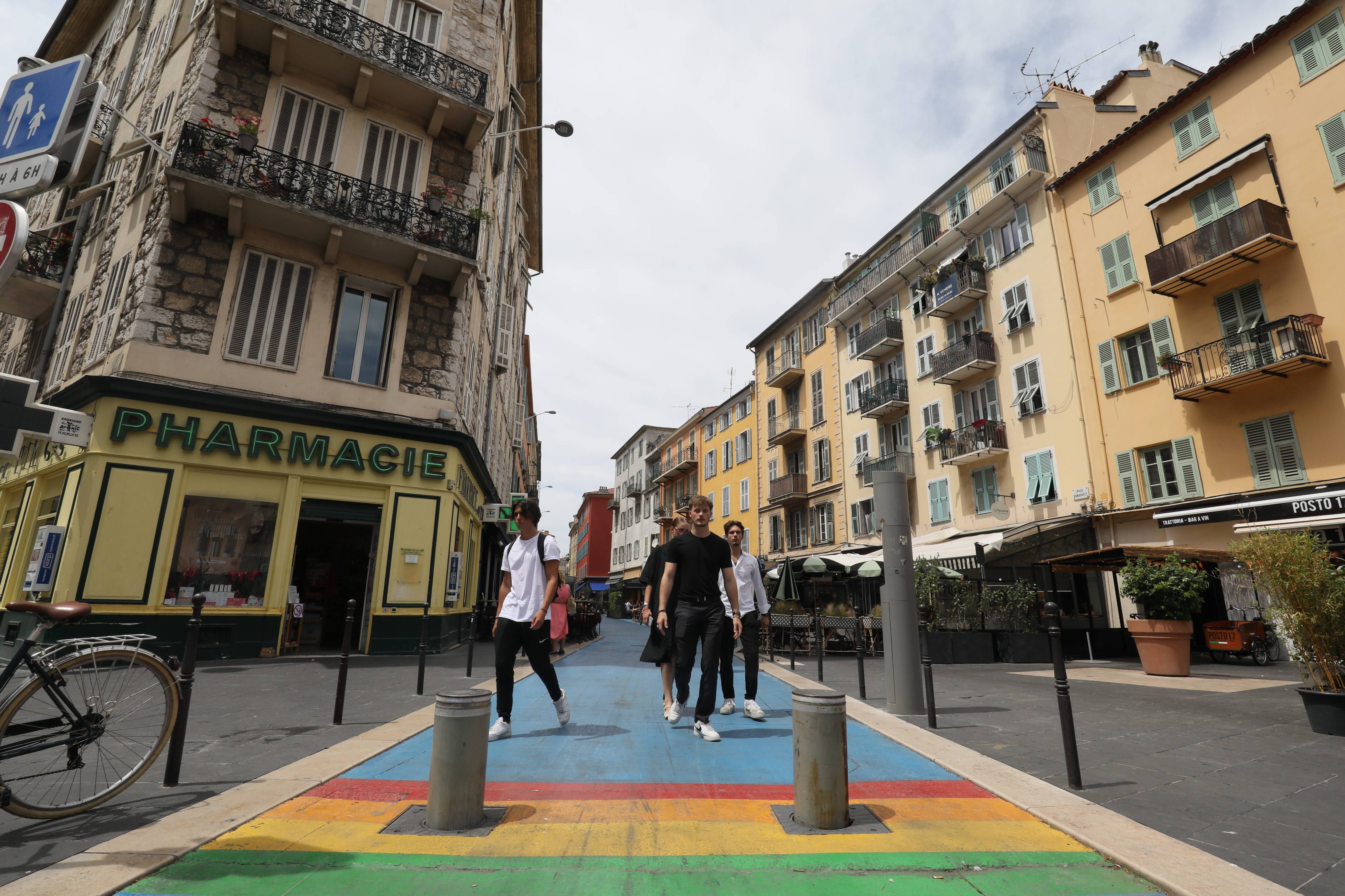"Je voulais organiser un show de drag-queens mais les voisins ont dit non à cause du bruit": Le Petit Marais de Nice victime de la gentrification?