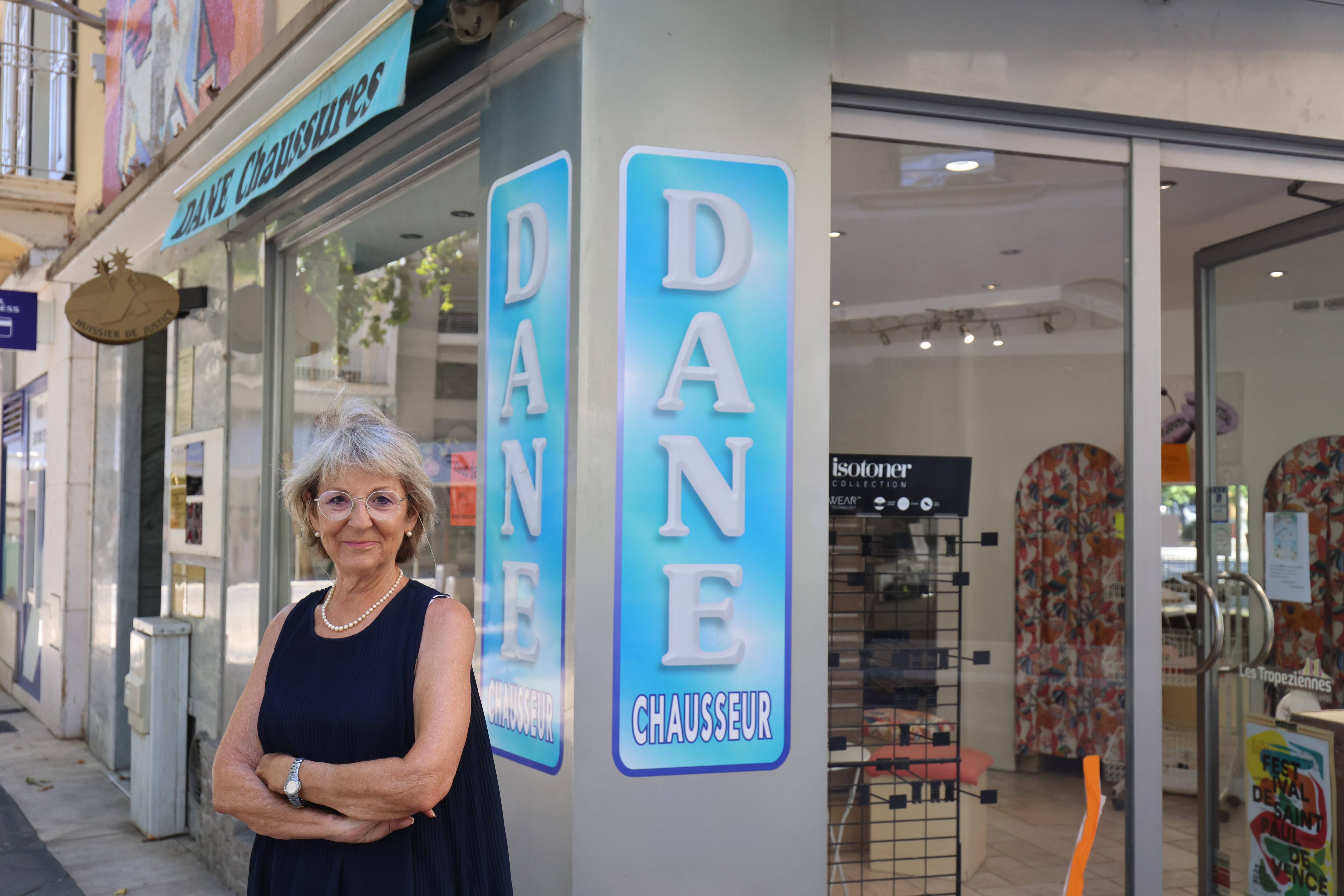 "Yves Montand est passé, il a trouvé une paire sympa et l'a achetée": cette commerçante de Cagnes-sur-Mer vend son magasin, elle raconte l'histoire de cette institution du centre-ville