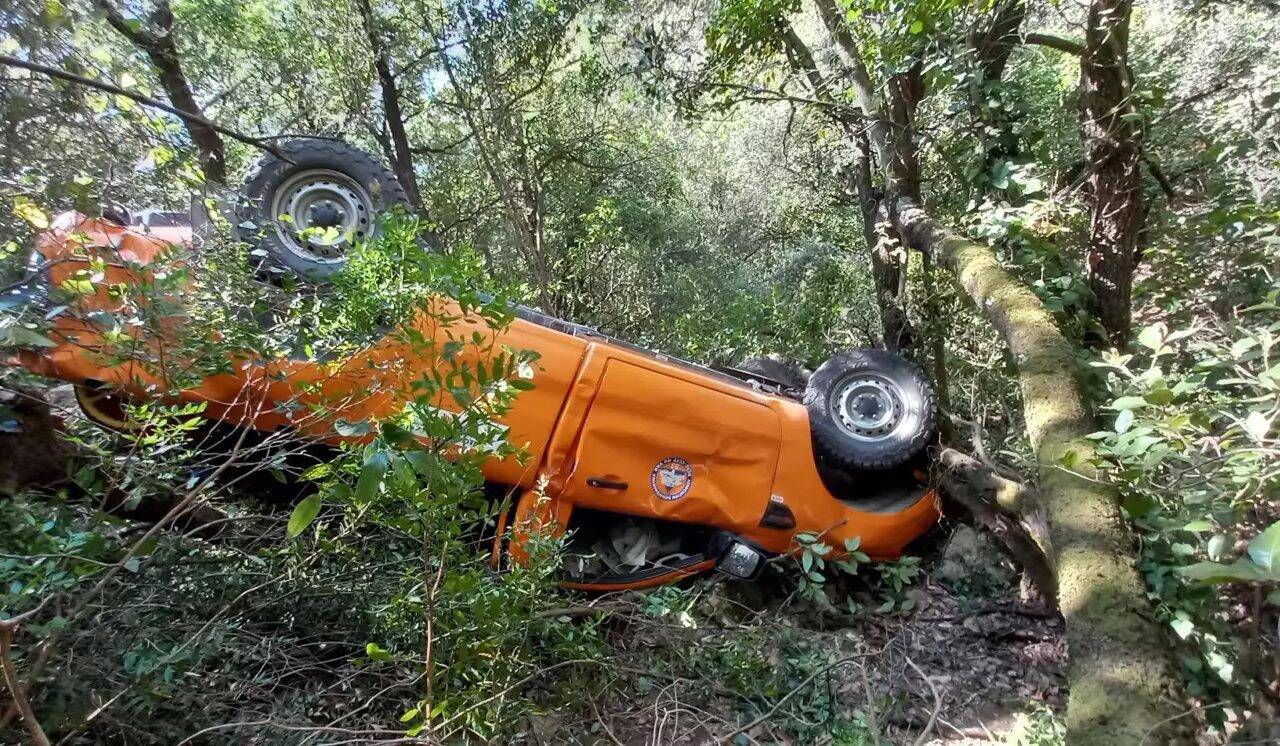 Un homme dans un état grave après la sortie de route d'une voiture des comités communaux feux de forêts dans le Var