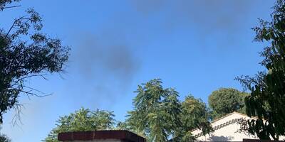 Deux voitures s'embrasent à Draguignan, une femme gravement brûlée
