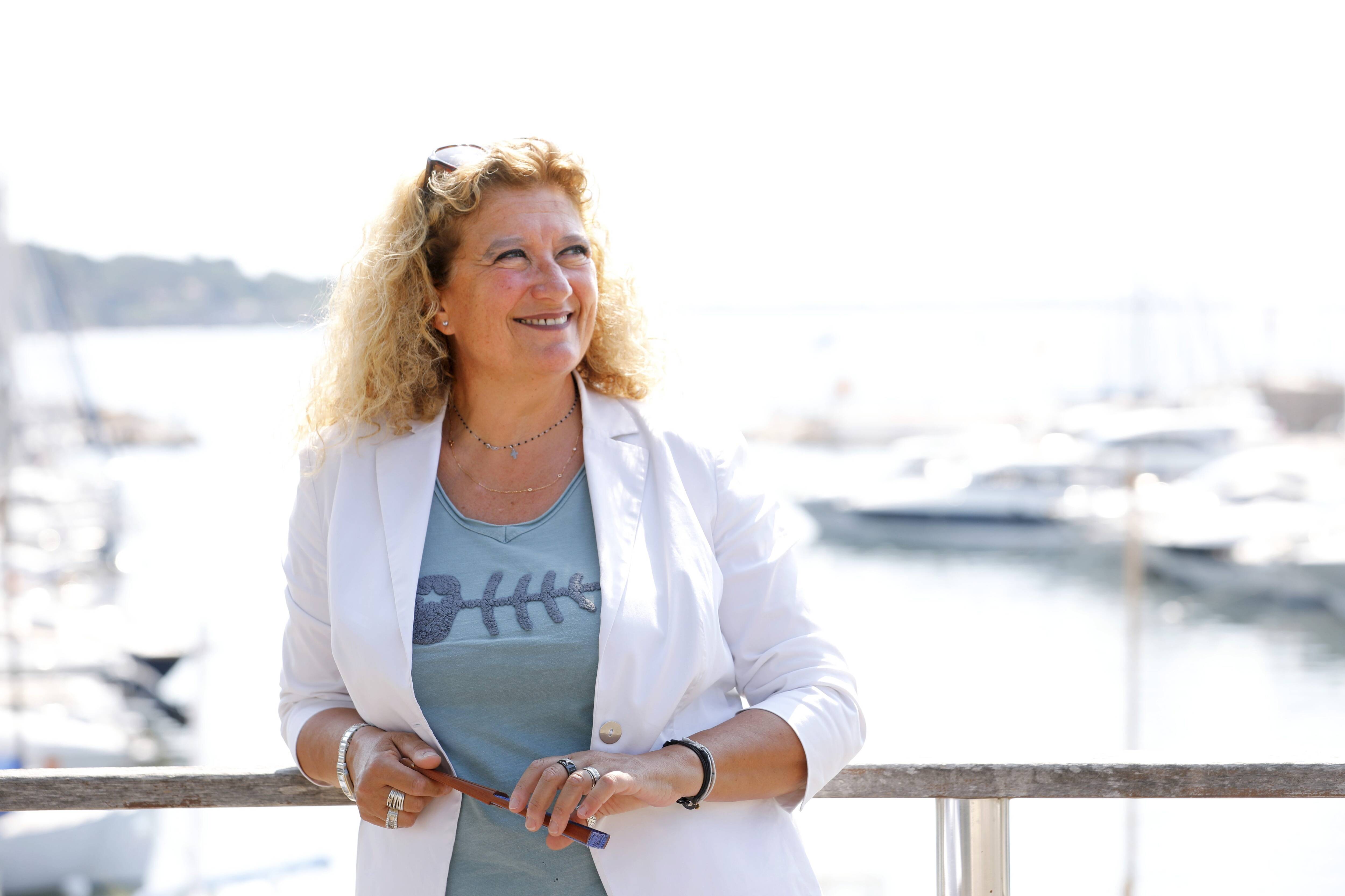 "Des abus, il y a en a, mais ce n'est pas général": professionnelle du tourisme à Porquelles, Laurence Cananzi défend sa profession