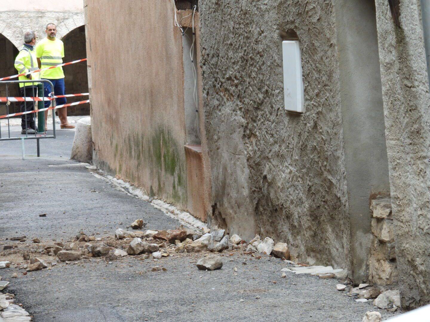 Le plancher d'une maison de ville s'effondre à Saint-Maximin, tous les habitants d'une ruelle évacués ce dimanche