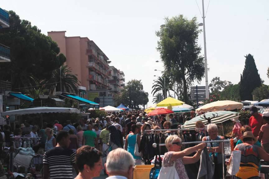 La brocante de Cagnes-sur-mer annulée deux heures après son ouverture, les exposants en colère contre la mairie