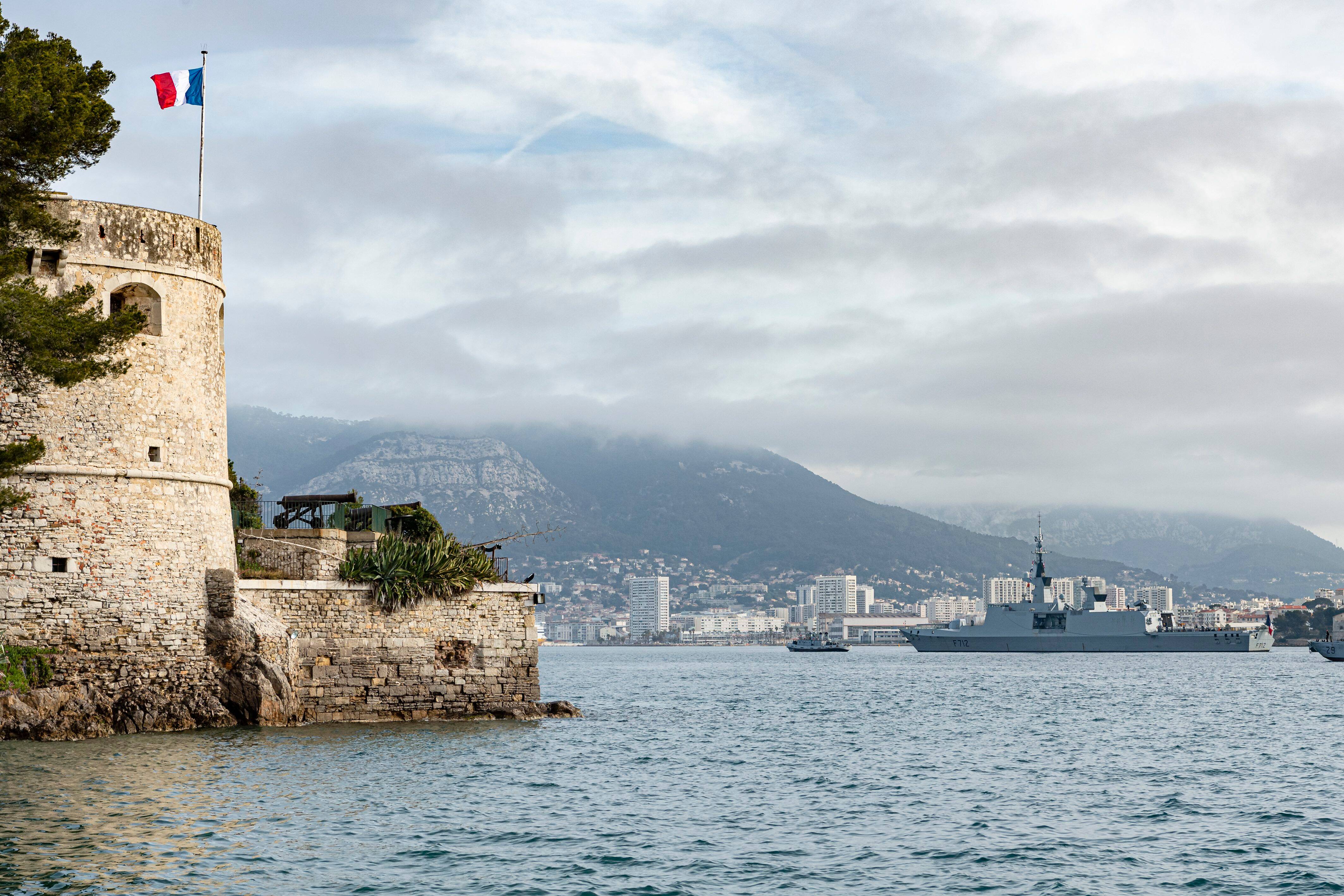 Pourquoi des coups de canon vont être tirés en rade de Toulon ces mercredi et jeudi
