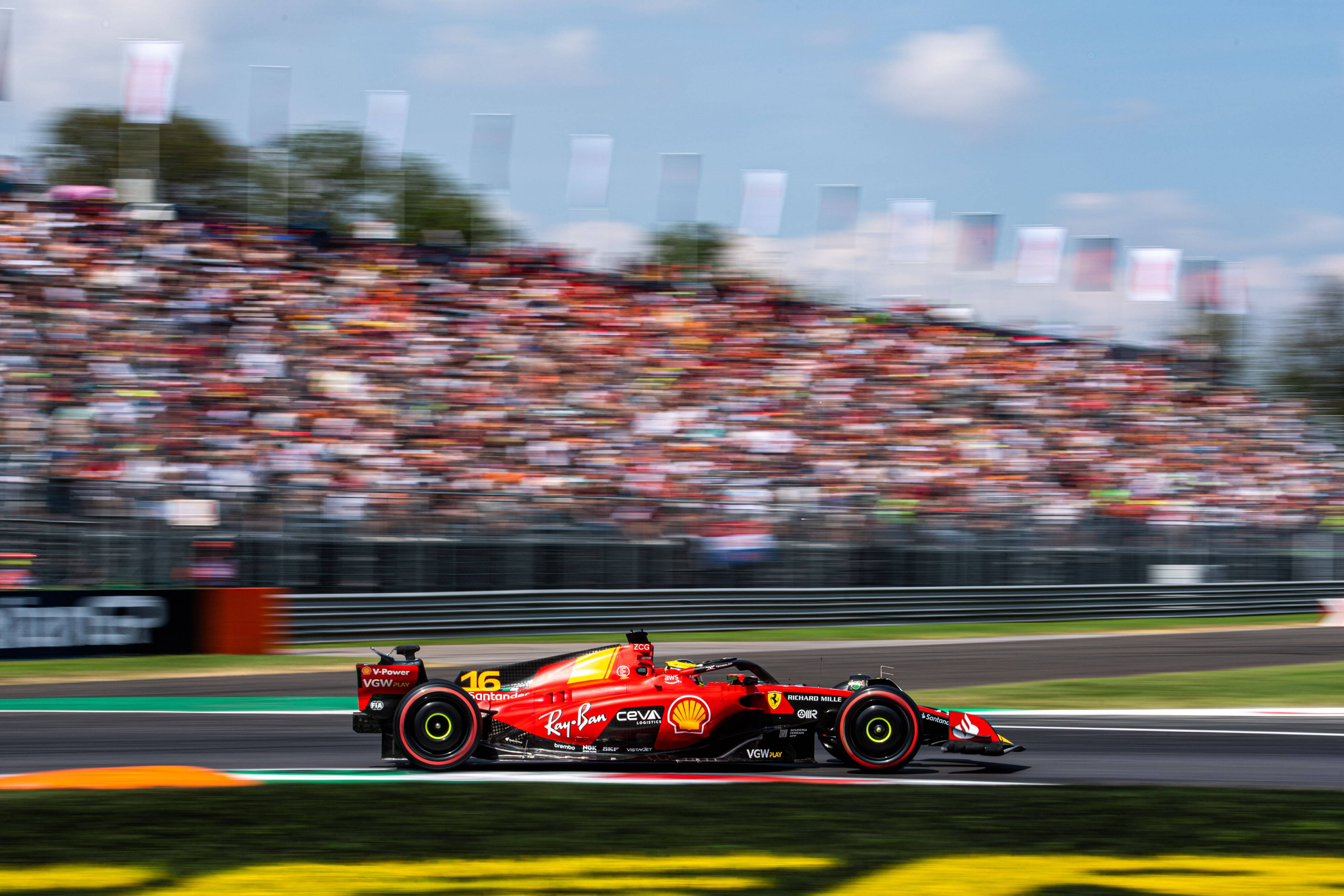 F1 : Charles Leclerc (Ferrari) remporte sa première victoire en