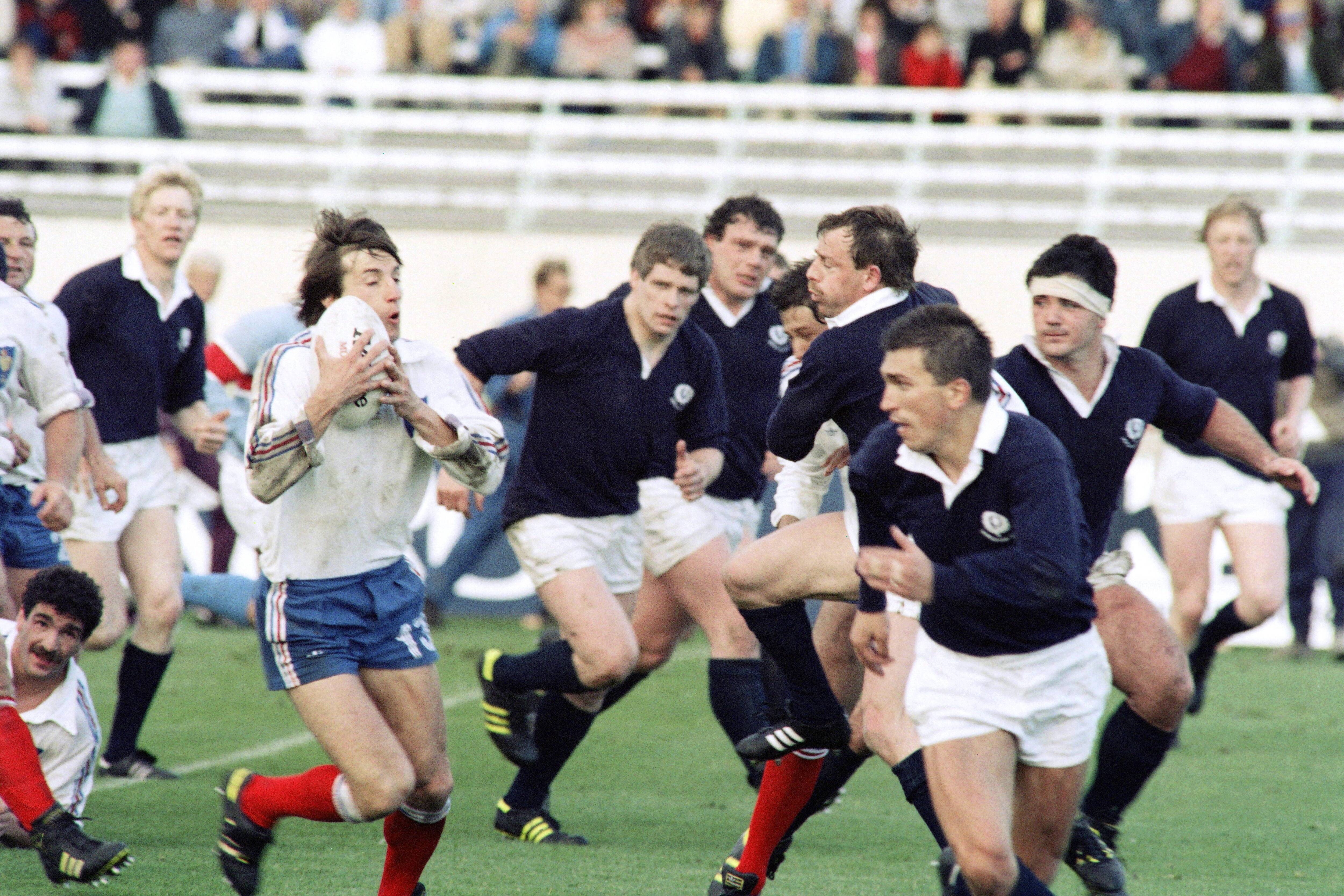 "J'avais la mâchoire qui tremblait": Philippe Sella revient sur la finale de la Coupe du monde 1987 entre la France et la Nouvelle-Zélande