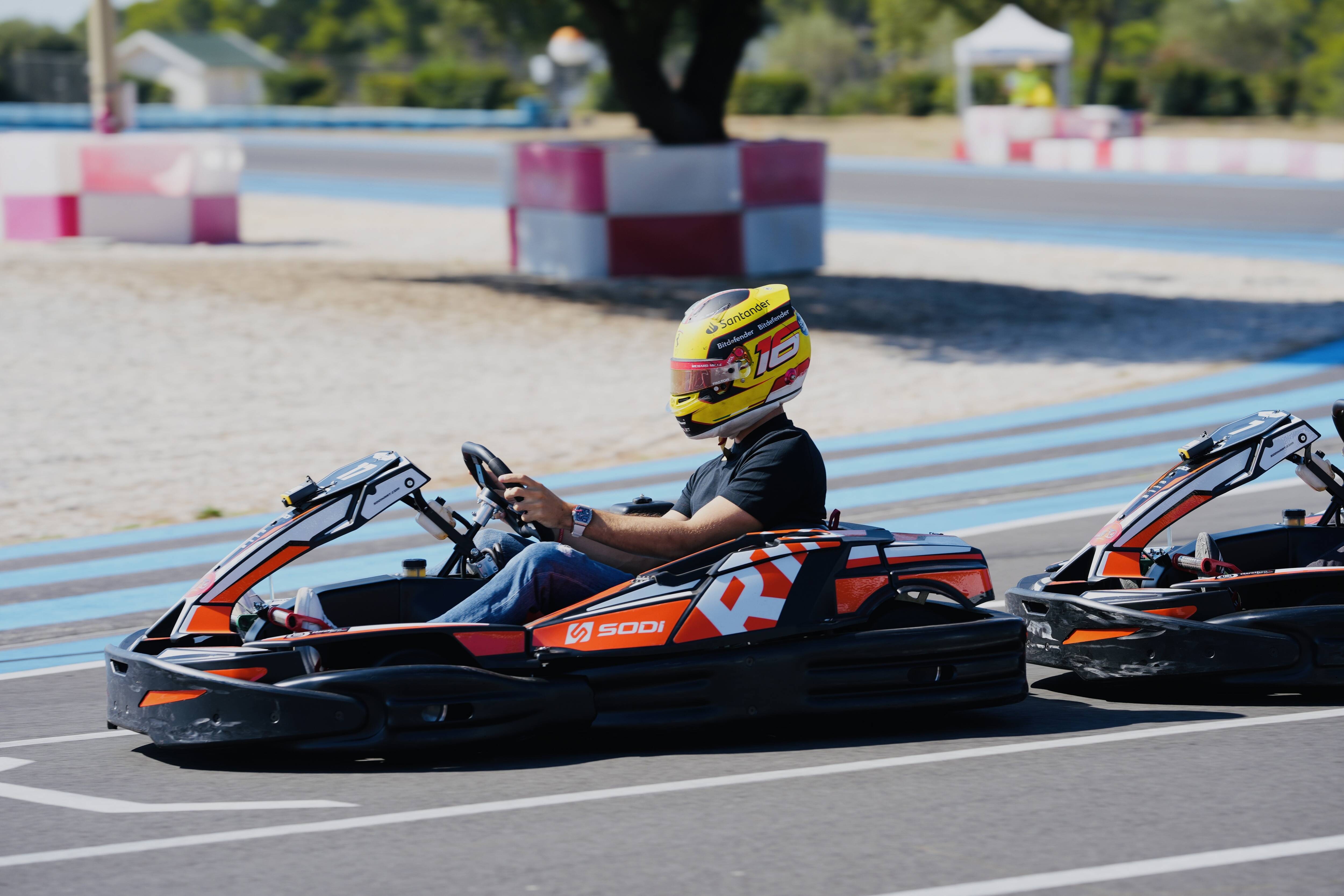 Charles Leclerc s'offre un retour gagnant sur la piste du Marathon de karting Jules Bianchi au Castellet