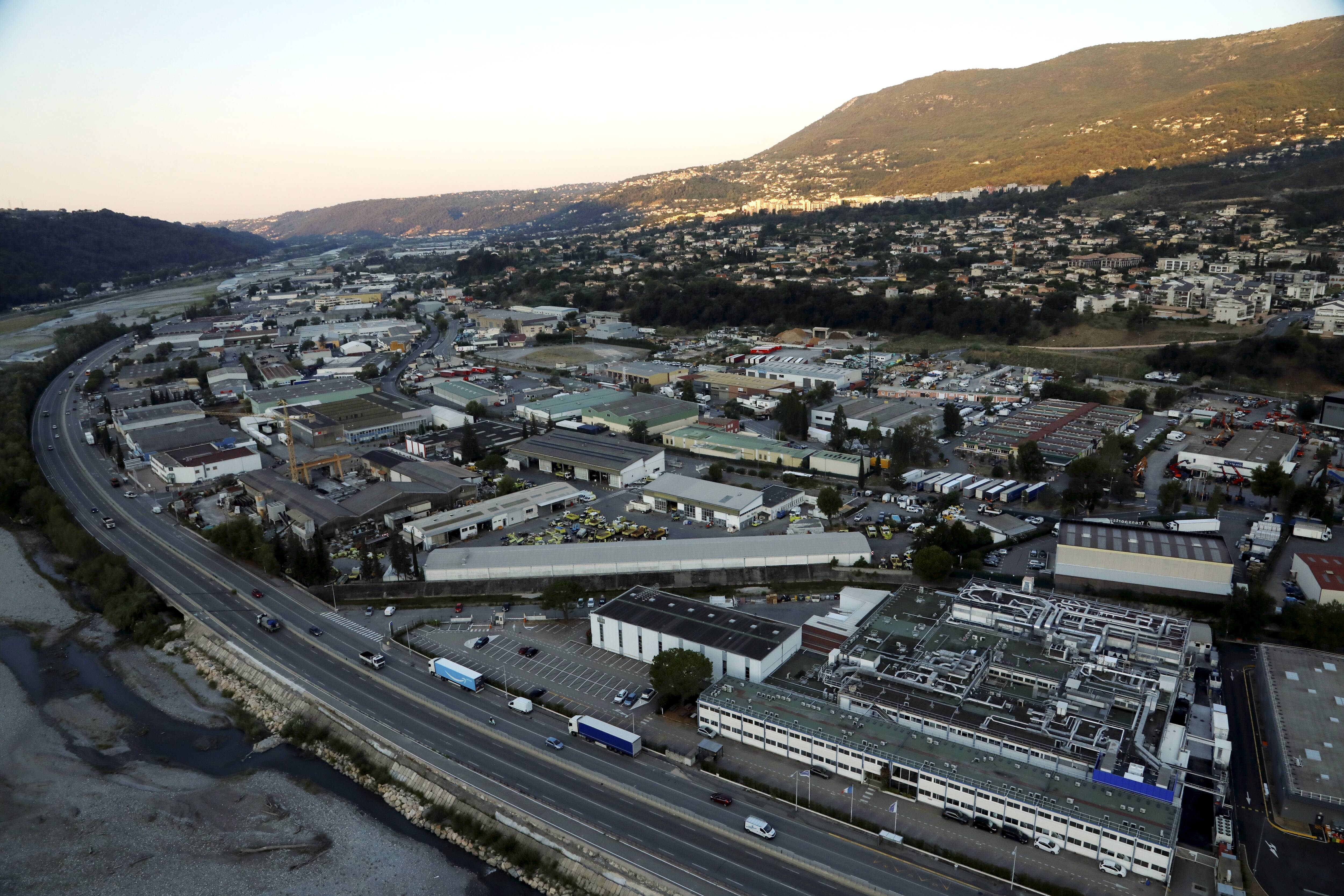 "C'est du grand n'importe quoi": la refonte des bus à Carros provoque la gronde sur les réseaux sociaux