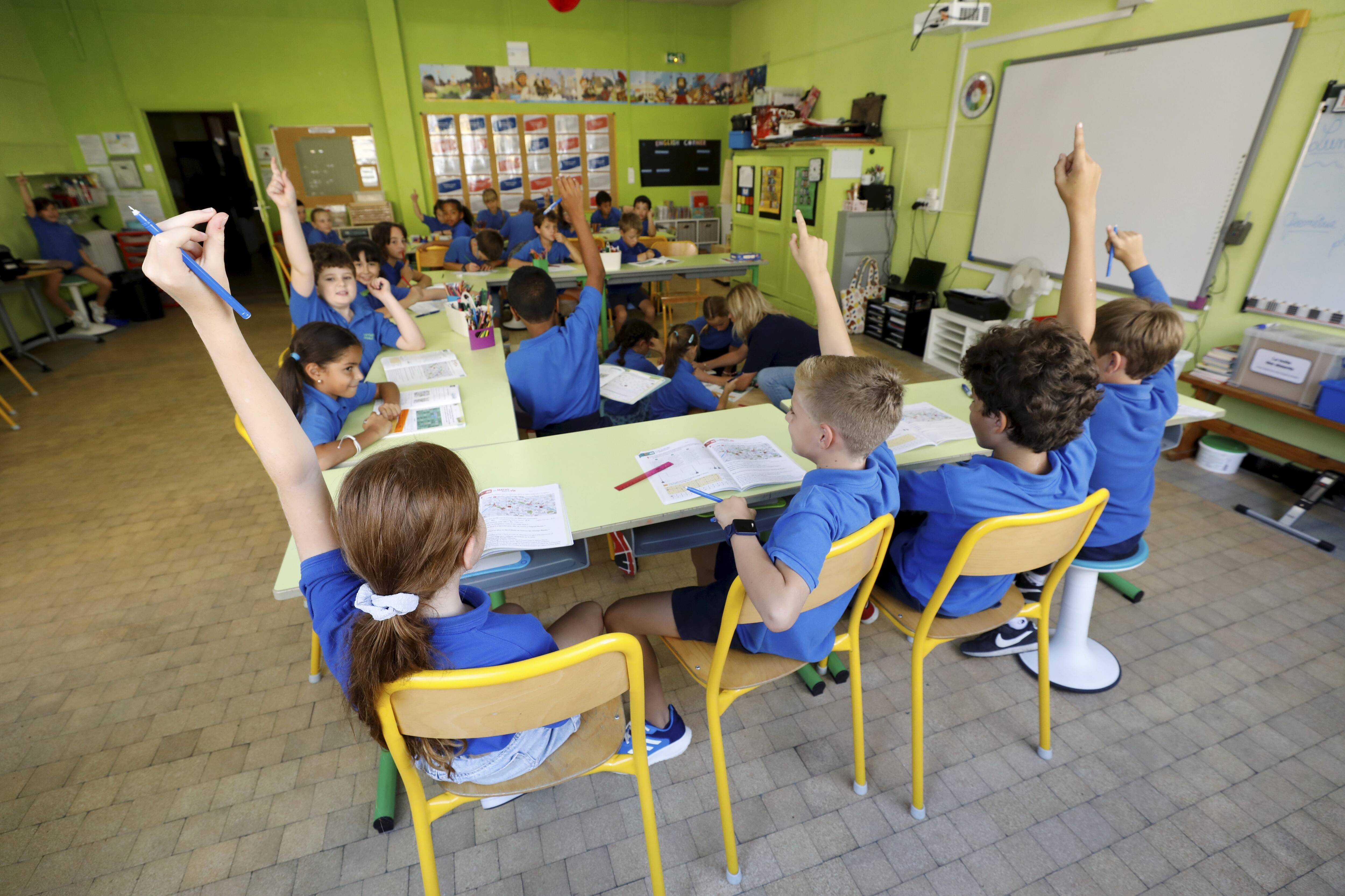 "C'est bien parce qu'on est tous égaux... mais je préférerais mettre ce que je veux": les élèves de cette école de Nice donnent leur avis sur l'uniforme