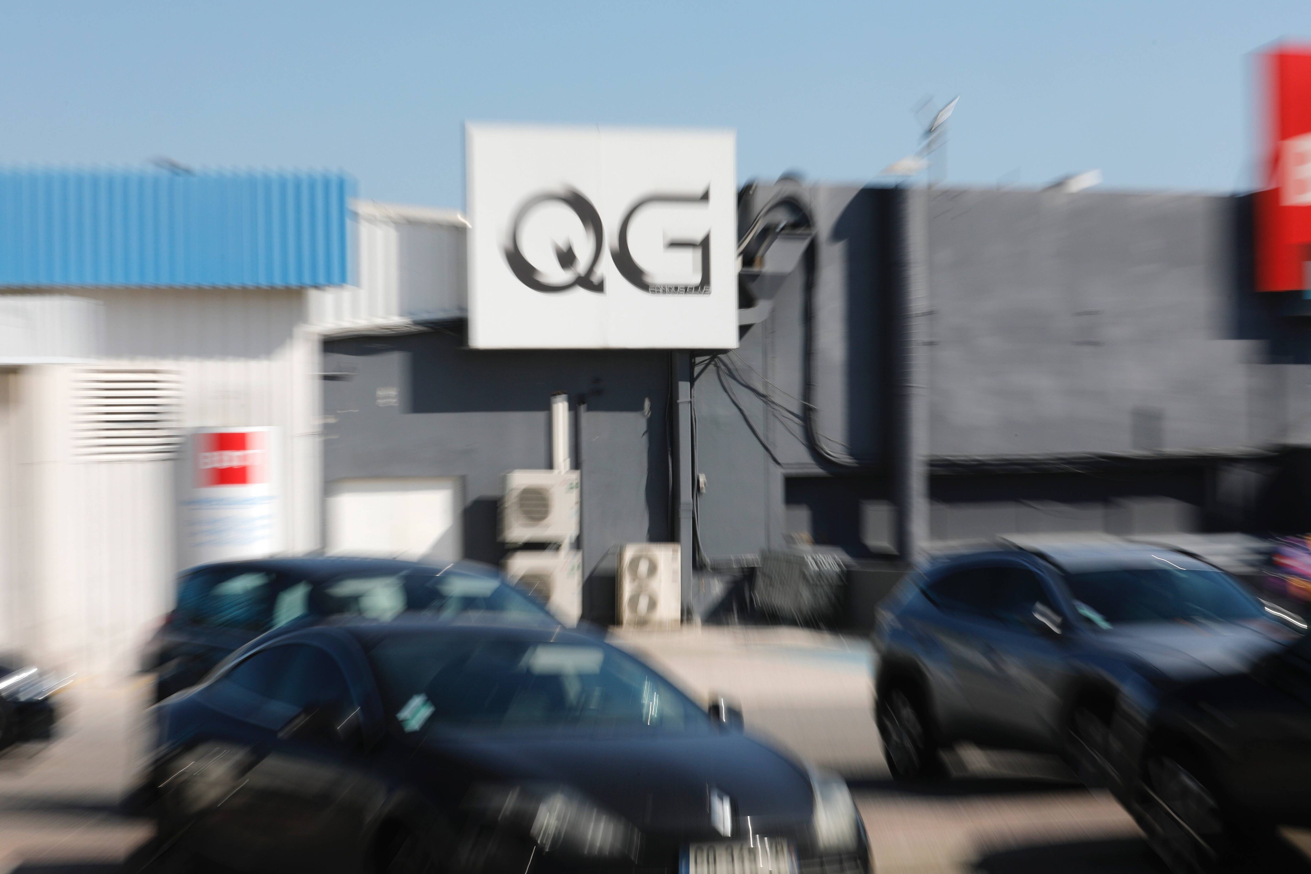 Mort d'un militaire frappé devant une boîte de nuit dans le Var: un vigile en détention, sept suspects sous contrôle judiciaire