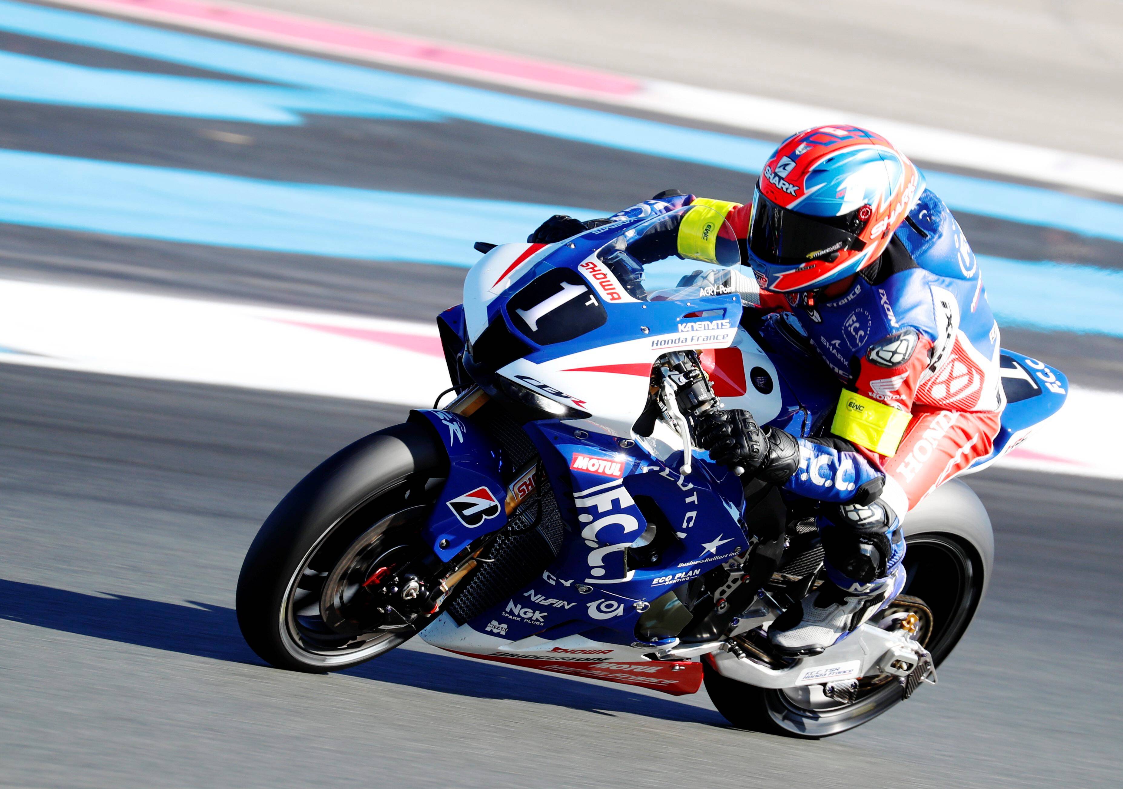 Top départ pour les 47 équipages du 86e Bol d'Or sur le circuit Paul-Ricard