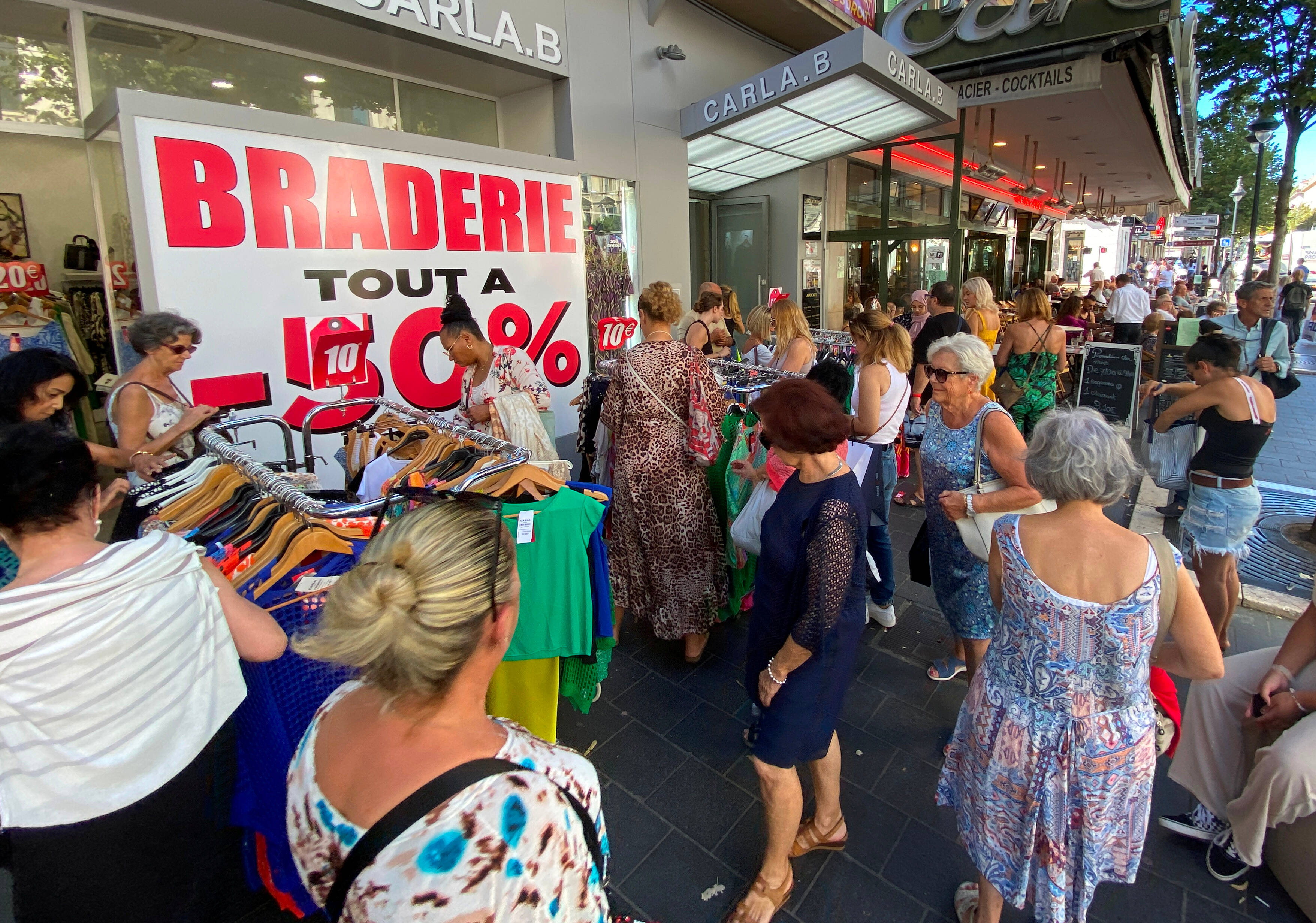 Jeudi, vendredi, samedi... C'est parti pour trois jours de grande braderie commerciale à Nice